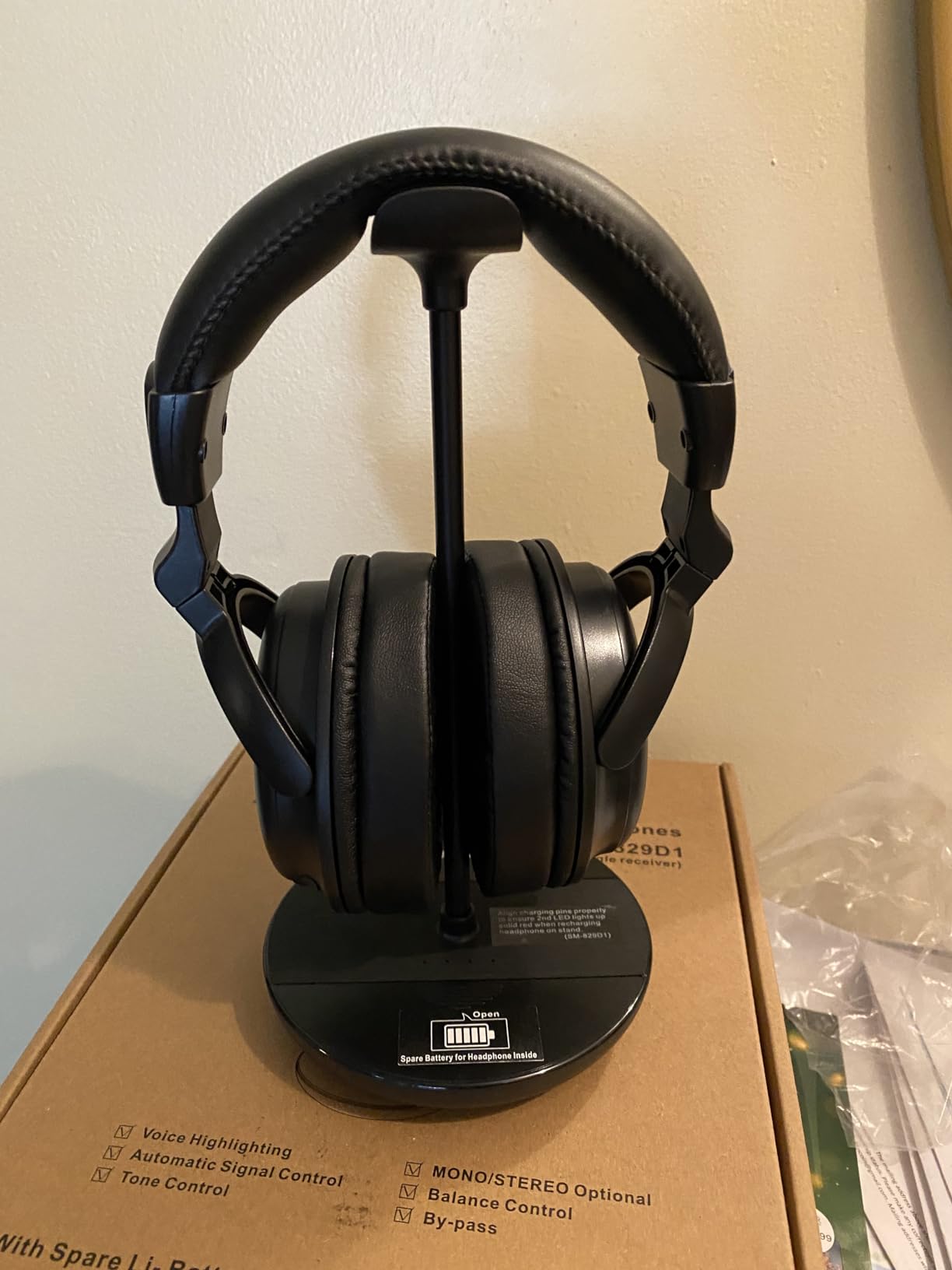 SIMOLIO Wireless TV Headphones for Seniors Hard of Hearing Bluetooth for PC | Clear Voice & Loud Volume, OPT/AUX Passthrough to Soundbar, L/R Audio Balance, Ambient Mode, Battery & Earpads Replaceable customer photo 2