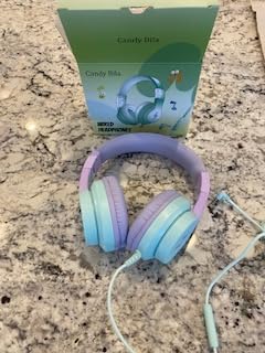 Candy Bila Wired Kids Headphones for School, Over-Ear for Boys Girls Volume Limiter 85/94dB, HD Stereo Sound, Microphone and Wired Control, Foldable Design, Gradient Purple customer photo 1