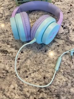 Candy Bila Wired Kids Headphones for School, Over-Ear for Boys Girls Volume Limiter 85/94dB, HD Stereo Sound, Microphone and Wired Control, Foldable Design, Gradient Purple customer photo 2