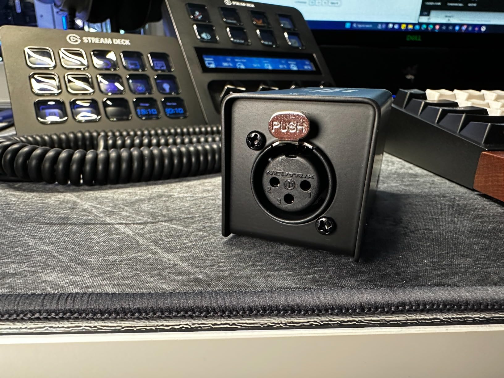 AC-1 In Line Mic Preamp for Dynamic Microphone | 25dB Clean Gain, 48V Phantom Power Required, Dynamic Mic Only customer photo 2