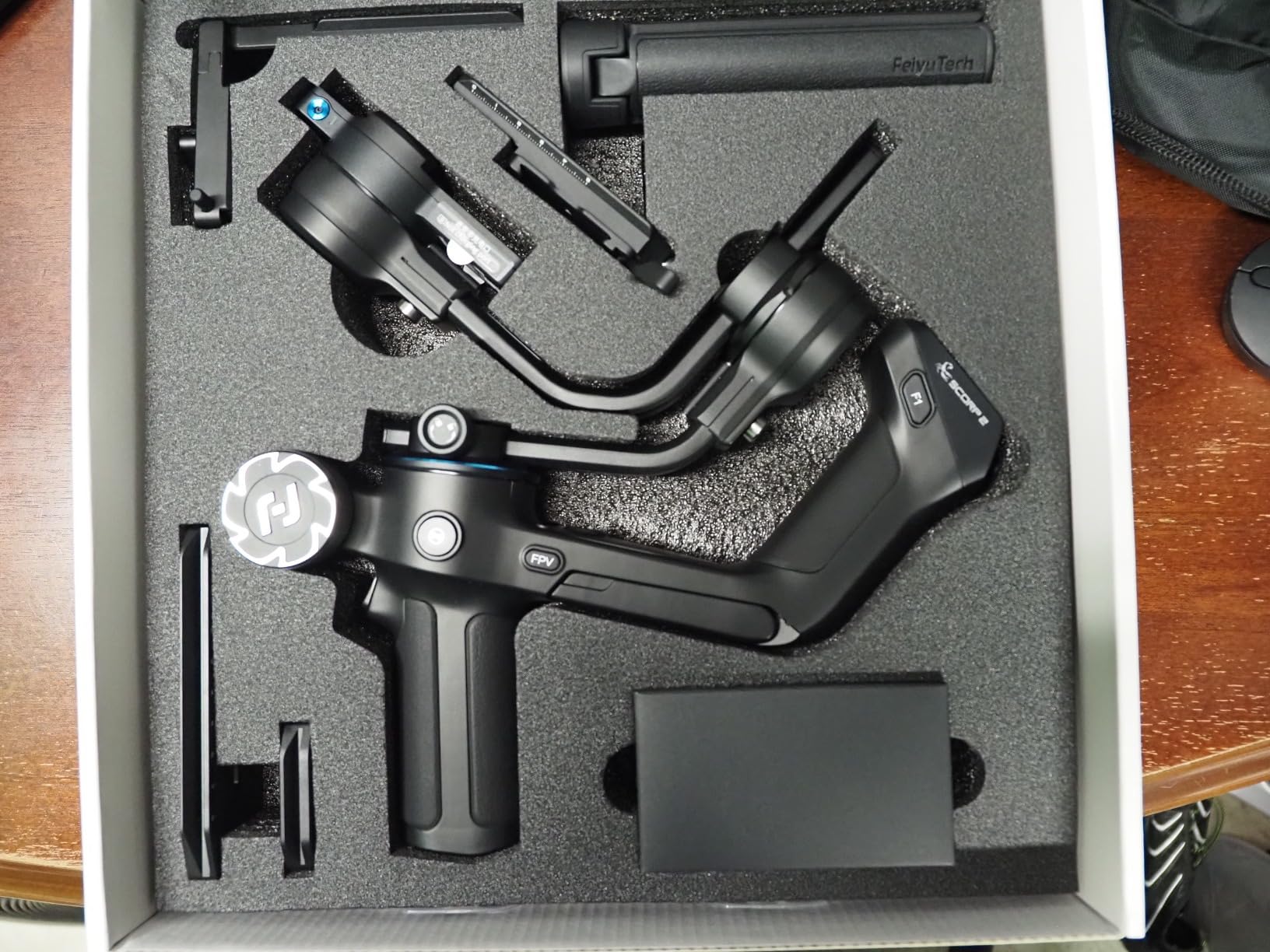 FeiyuTech SCORP 2 Camera Gimbal Stabilizer with Built-in AI Tracking | for DSLR & Mirrorless Cameras,1.3'' Touch Screen, 5.5lbs Paylaod,Quick USB-C Charge,for Sony/Canon/Nikon/Fujifilm customer photo 2