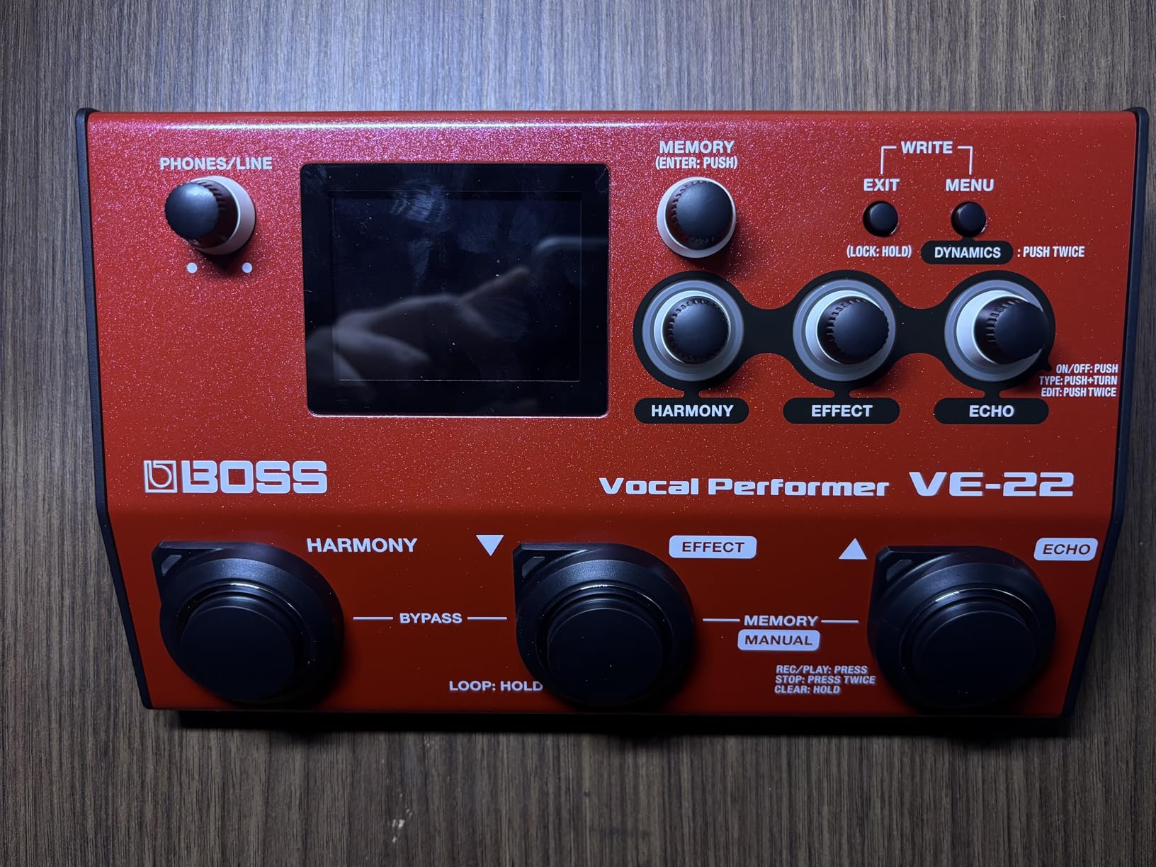 BOSS VE-22 Vocal Performer - Advanced Multi-Effects Processor for Singers with Harmony & Doubling Functions customer photo 1