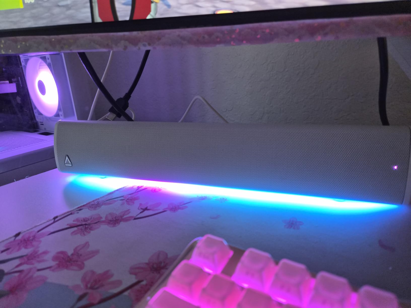 Creative Sound Blaster GS3 Compact RGB Gaming Soundbar, Superwide, Black | RGB Gaming Soundbar, Bluetooth, USB-C, Under Monitor, PC, Console, Compact Design, Black customer photo 1