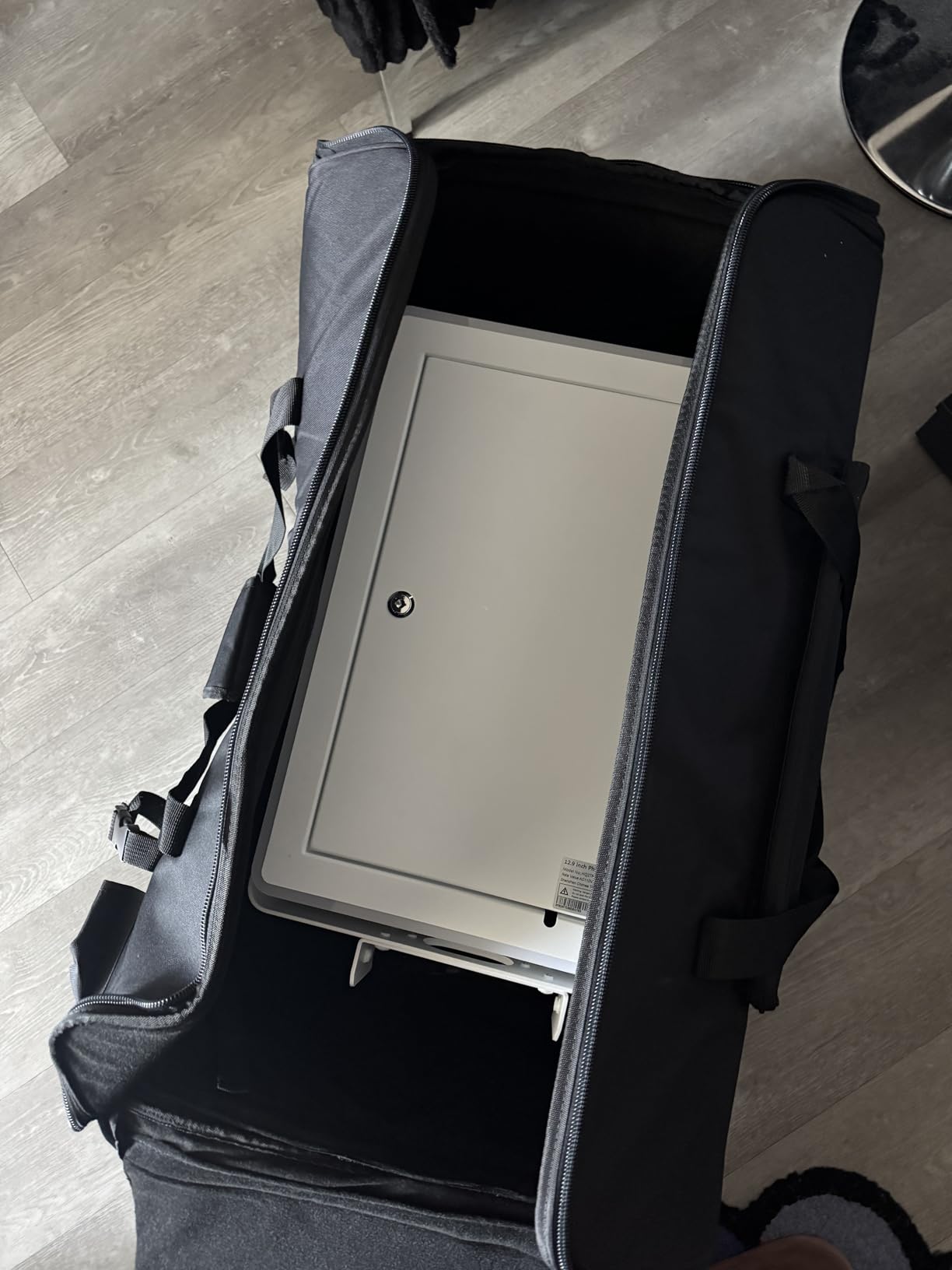 Rockville SB12 V2 Rolling Travel Bag for 12
