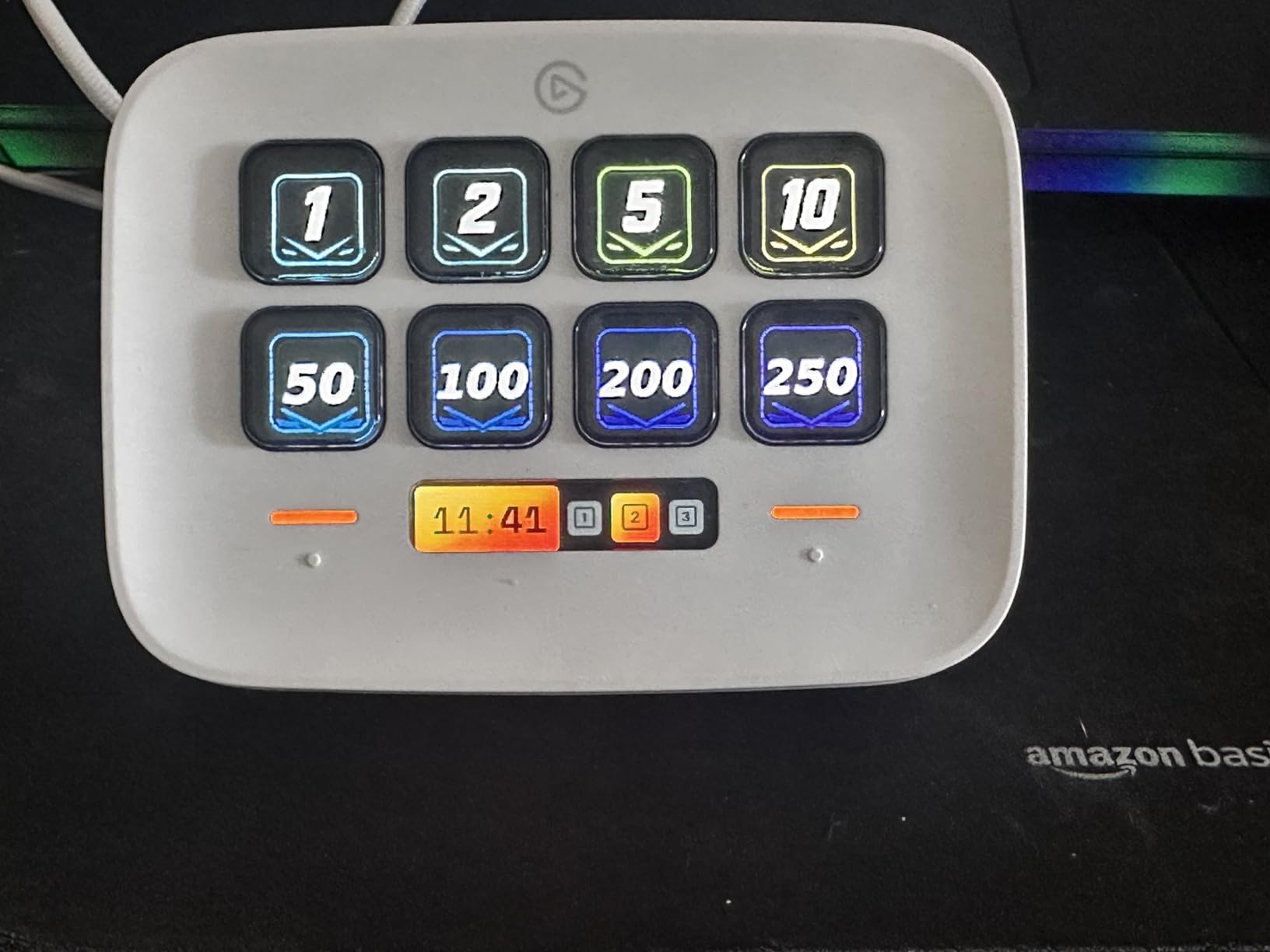 Elgato Stream Deck Neo, 8 Customizable Keys, 2 Touch Points customer photo 2