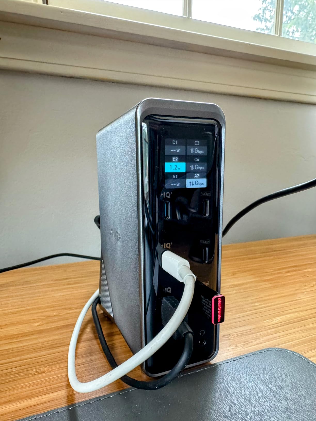 Anker Prime Docking Station, 14-Port with 160W Max Output, 10Gbps Fast Data Transfer, Real-Time Smart Interface, Audio and Ethernet Ports, Dual 4K Displays for Dell, HP, Lenovo and More customer photo 2