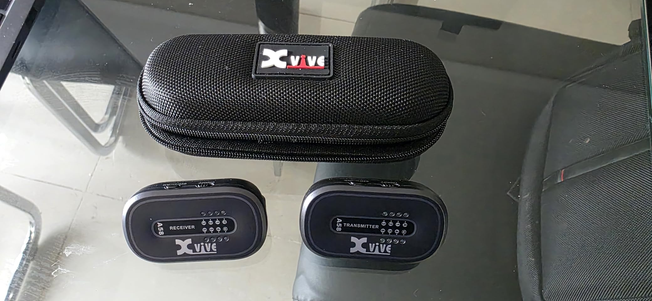Xvive A58 Wireless Guitar System 5.8GHz Wireless Guitar Transmitter Receiver for Active or Passive Pickup Electric/Acoustic Bass Guitar customer photo 2