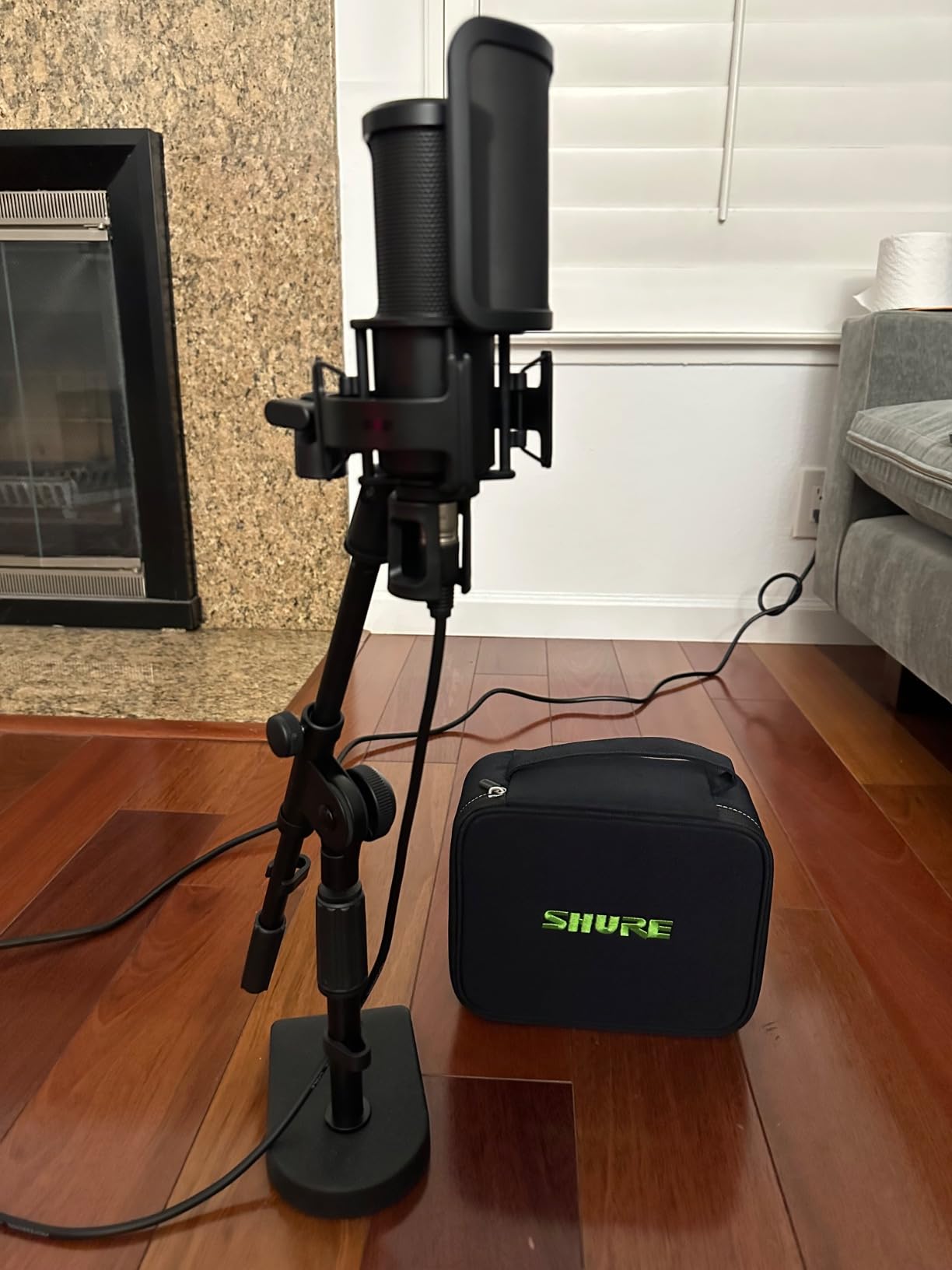 Shure SM4 XLR Studio Condenser Microphone Kit for Recording customer photo 2