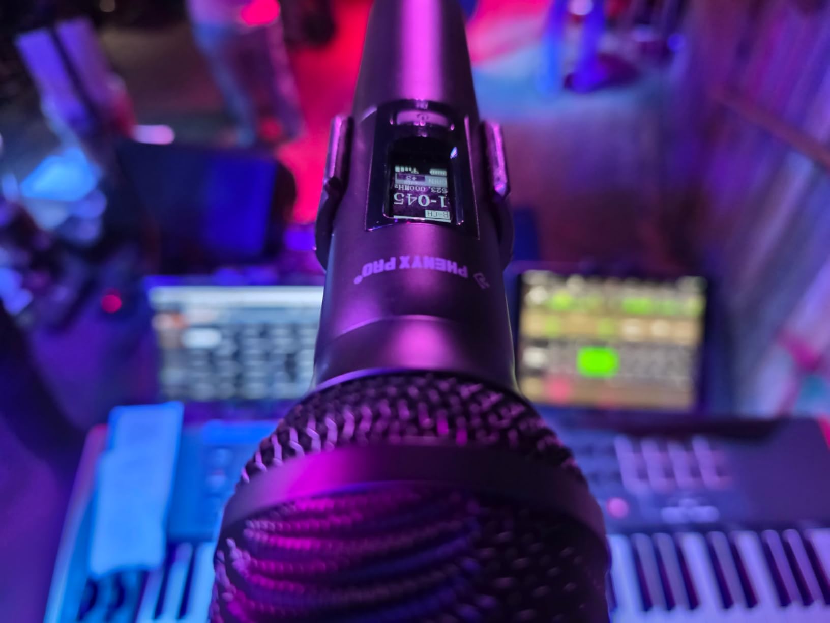 Phenyx Pro Dual-Channel Wireless Microphone System, Dynamic Mics w/ID Lock, Tunable Power Level, Auto Scan, Spectrum Analyzer, True Diversity Cordless Handheld for Singing, DJ, Karaoke (PTAU-2) customer photo 1