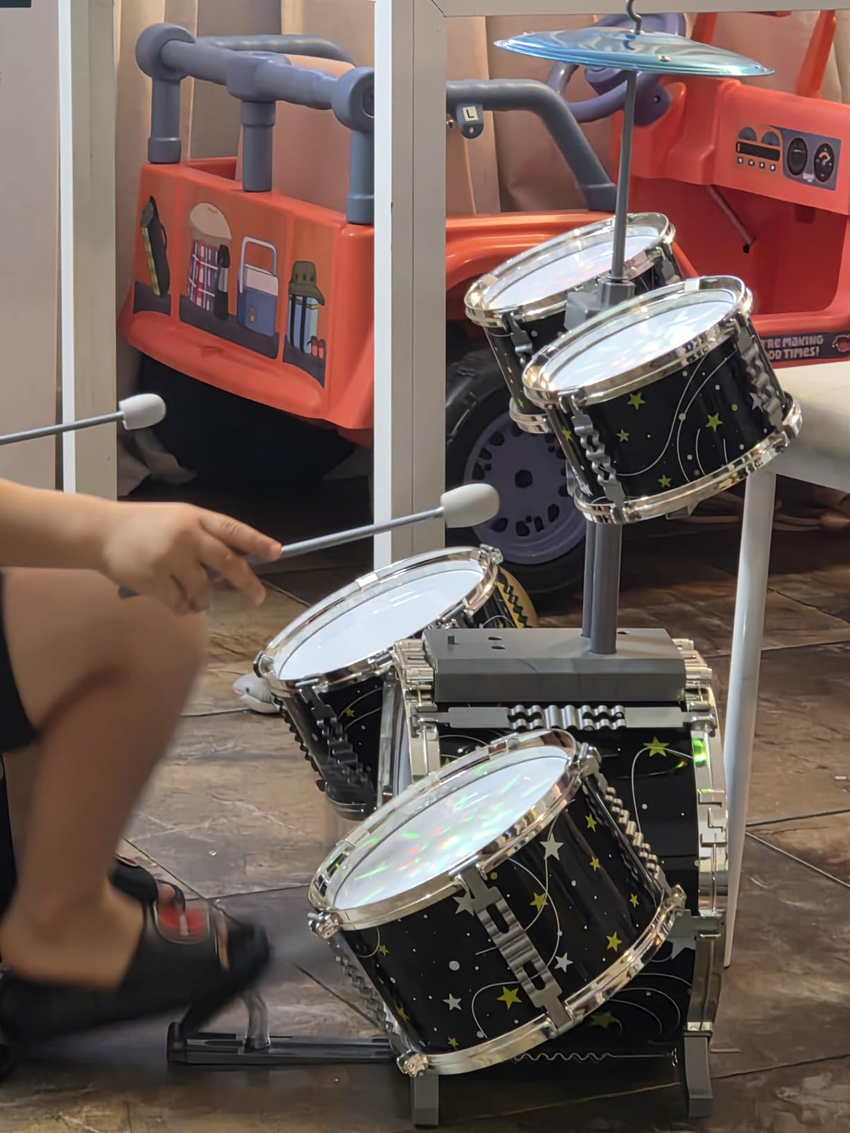 CAPTAIN CHAOWING Kids Drum Set for Toddlers 3-5, Light up Jazz Drum Toy 5-7 | Upgraded Jazz Drum Set for Kids, Musical Instrument Toys & Lights & All Plastic, Beginner Kit for Boys Girls Aged 3-5 4-6 5-7 customer photo 1