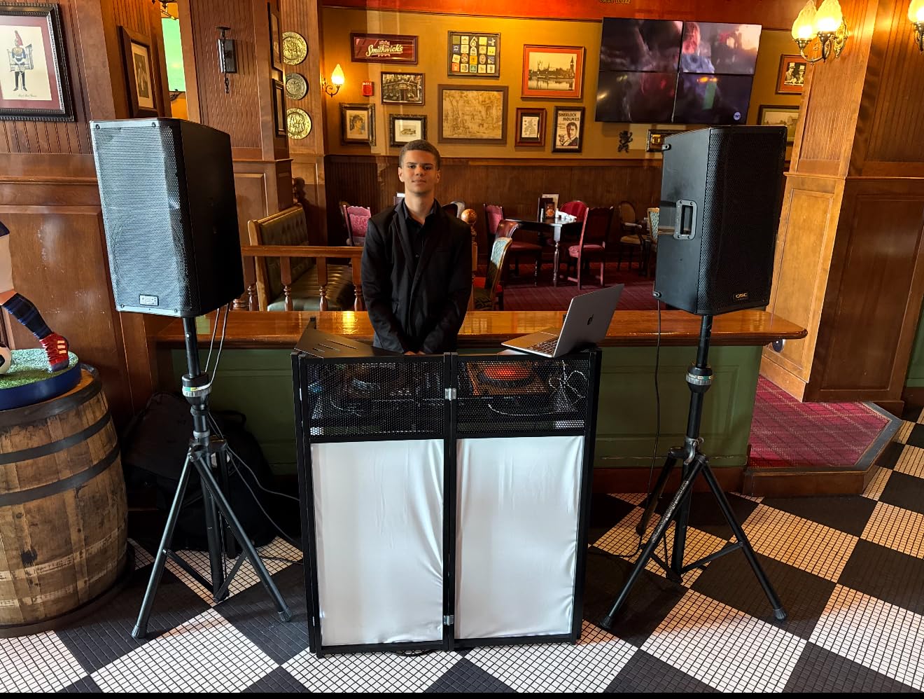 Portable DJ Booth Stand, 40