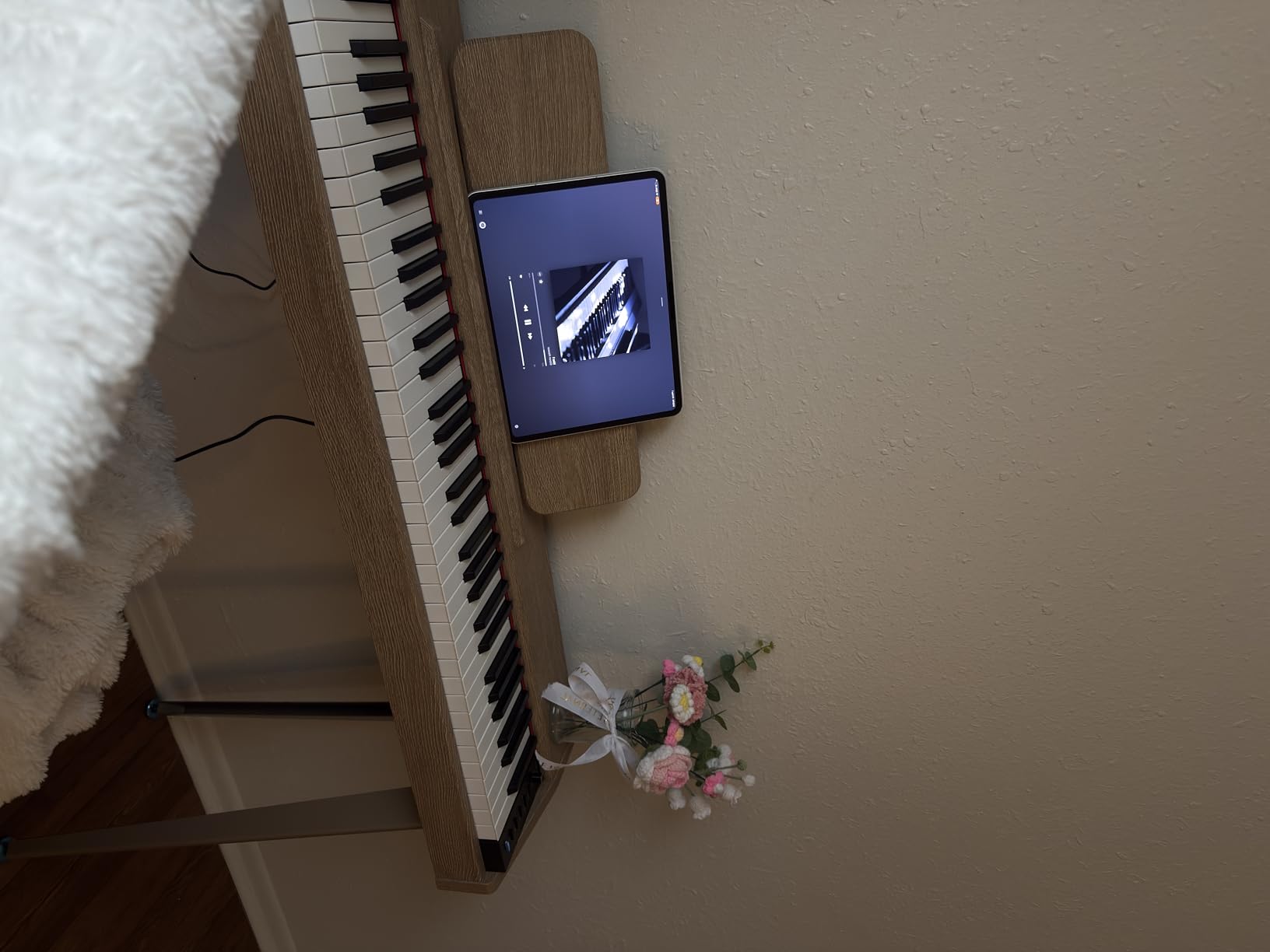 Donner OURA S100 Digital Piano with 88 Key Graded Hammer Weighted Keyboard for Beginner, Full Size Electric Piano Keyboard with Bluetooth, 3 Original Demos, LOCAL OFF, 2×10 W, Piano Three Pedal, Black customer photo 1