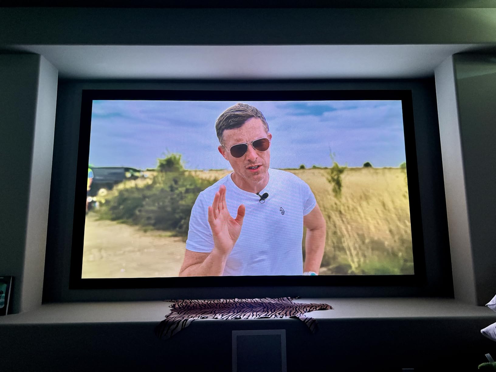 Valerion StreamMaster Plus2 4K Laser Projector - 300