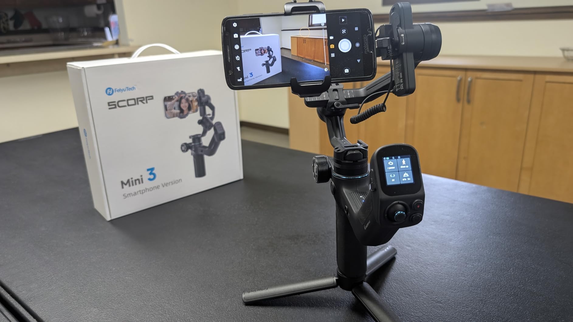 FeiyuTech SCORP Mini 3 Gimbal Stabilizer for Smartphone, Built-in AI Tracking Module & Cooling Fan, 2KG Payload 3-Axis Phone Gimbal with Integrated Grip Design, Gimbal Stabilizer for iPhone & Android customer photo 1