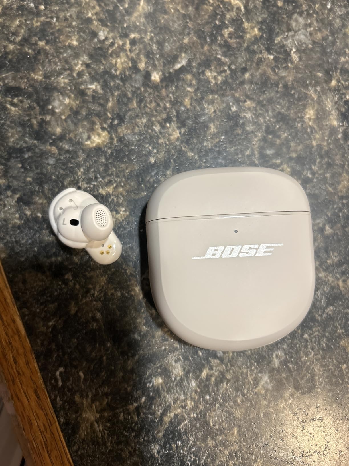 Bose QuietComfort Ultra Earbuds (2nd Gen) - Wireless Noise Cancelling Earbuds with Mic, Immersive Audio, USB-C Charging, Up to 6 Hours Battery, IPX4 Rating customer photo 1