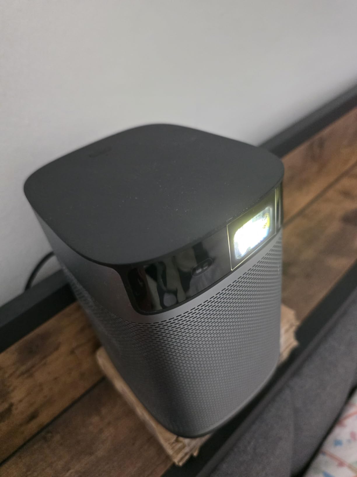 XGIMI MoGo 2 Pro (New) 1080P Portable Projector with Multi-Angle Stand | Google TV with Licensed Netflix, Mini Projector with 430 ISO Lumens, 2 x 8W Speakers, Autofocus, Intelligent Screen customer photo 1