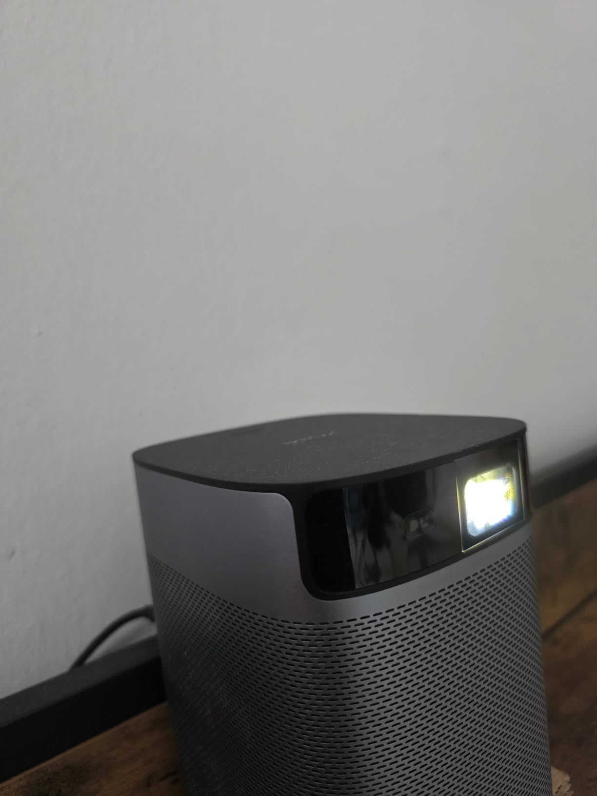 XGIMI MoGo 2 Pro (New) 1080P Portable Projector with Multi-Angle Stand | Google TV with Licensed Netflix, Mini Projector with 430 ISO Lumens, 2 x 8W Speakers, Autofocus, Intelligent Screen customer photo 2