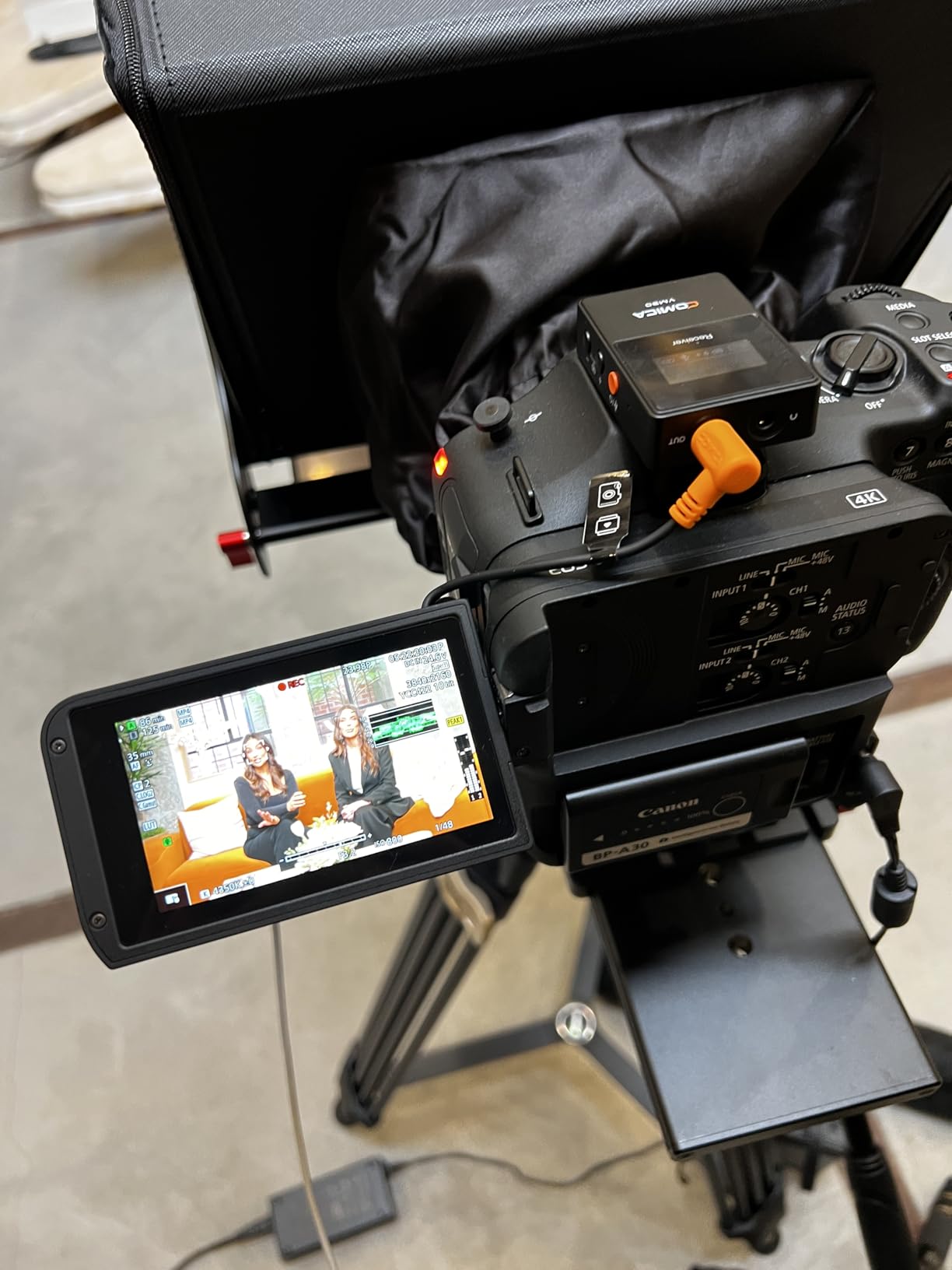 Desview P15 Teleprompter 15 inch Professional Prompter with HD Glass & Adjustable Mirror Compatible with DSLR Cameras Smartphones Tablets for Video Recording Live Streaming customer photo 2