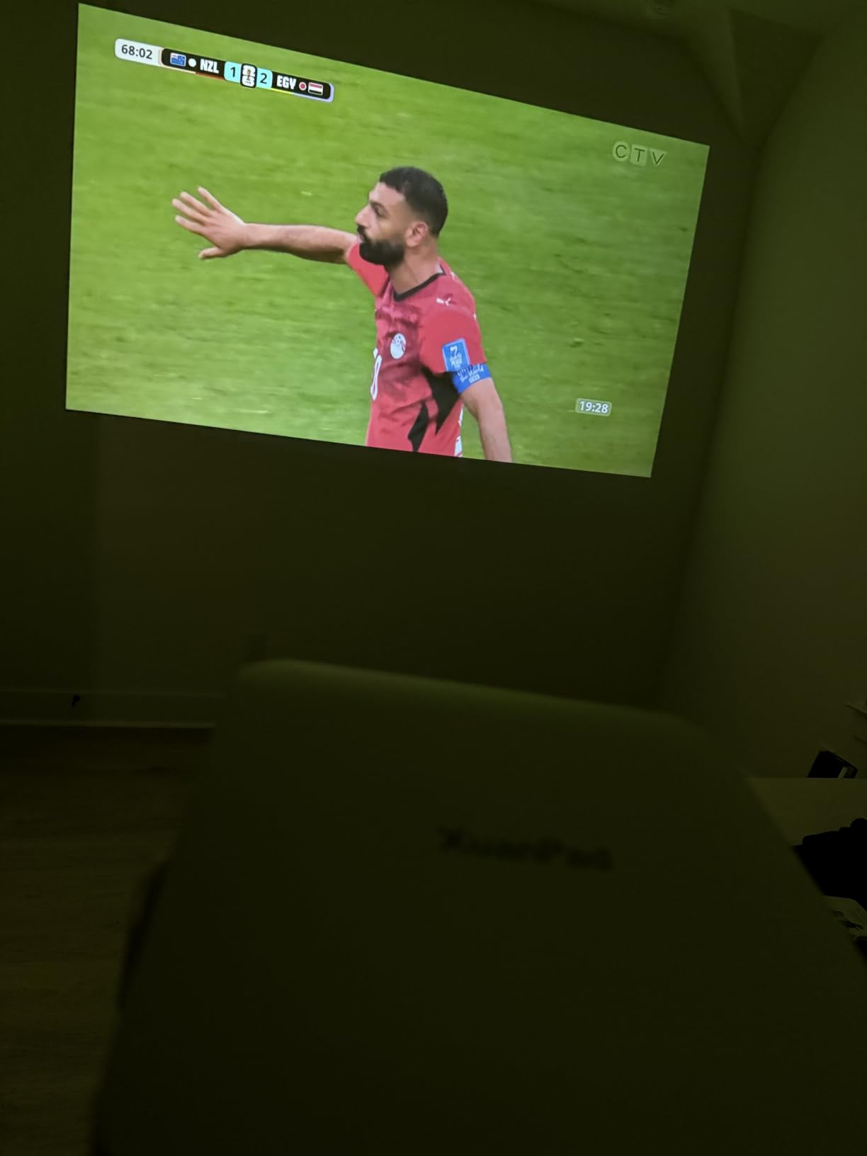 XuanPad Officially-Licensed App & Auto Focus Smart Mini Projector with WiFi and Bluetooth, Native 1080P, 4K Support, 360° Stand, Portable Outdoor Movie Projector customer photo 2