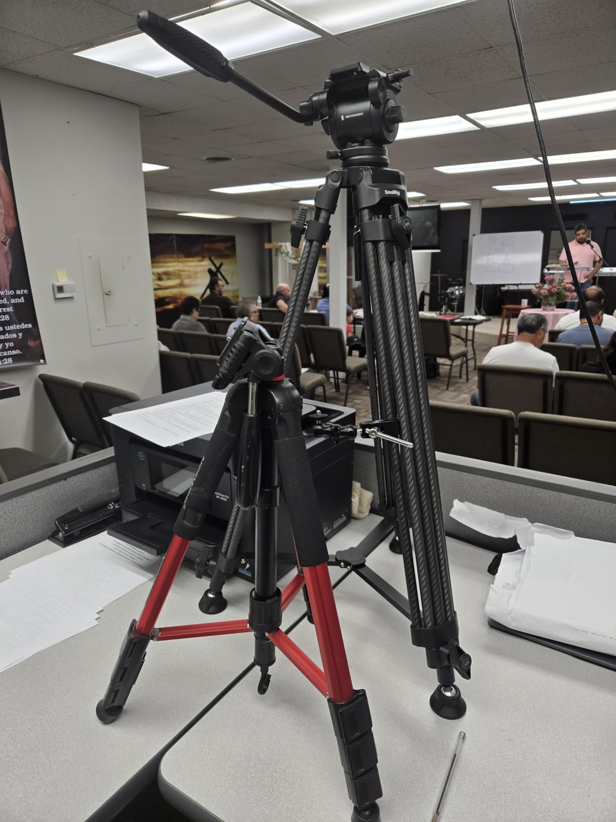 SMALLRIG 73''/185cm Carbon Fiber Heavy Duty Video Tripod, Max Load 10kg (22lbs), Fluid Head with +85° to -78 Tilt Range, Compact Camera Tripod Weight 2.7kg(6lbs), Folded Height 87cm, AD-14 customer photo 1
