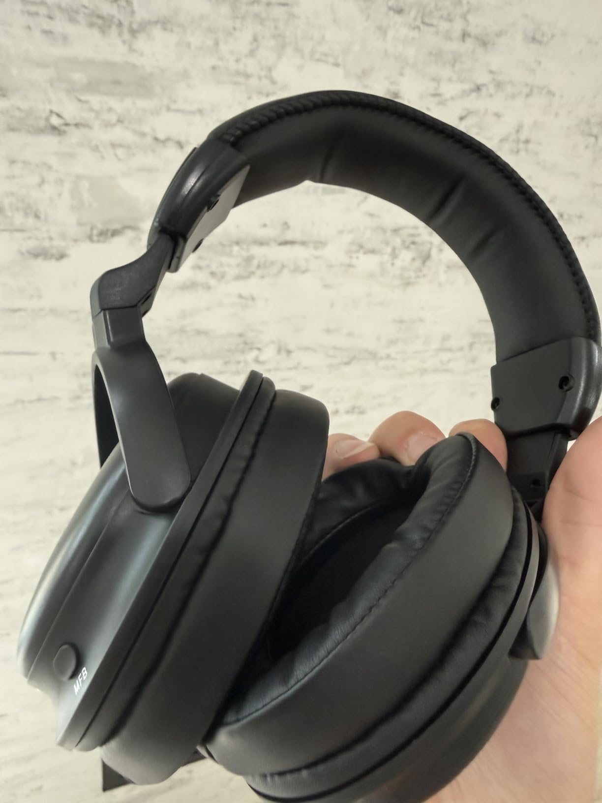 SIMOLIO TV Headphones Wireless for Seniors with Transmitter, 3 Tone Modes with Clear Dialog, RF & Bluetooth Headphones for TV Watching, Zero Audio Delay, 164FT/50M Range, Optical, RCA, AUX Support customer photo 1