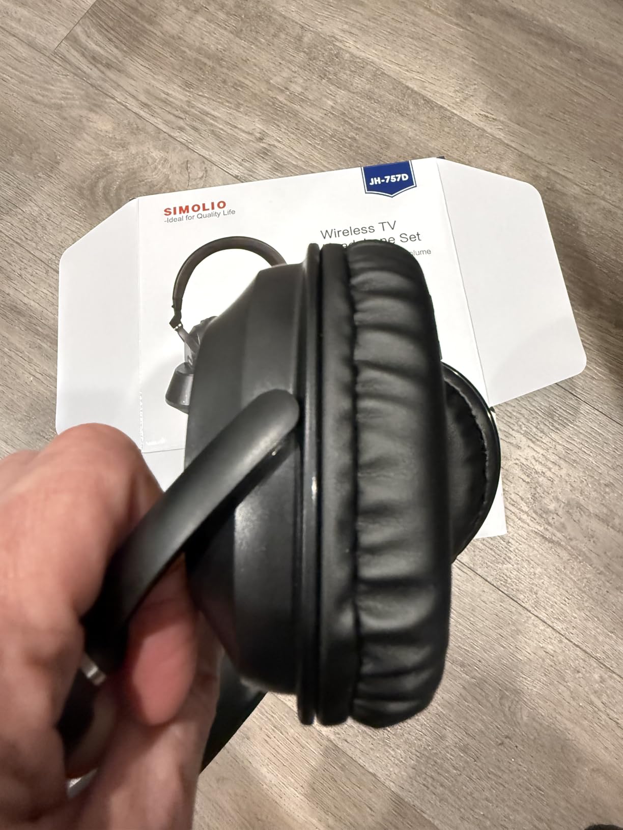 SIMOLIO Wireless TV Headphones for Seniors, Bluetooth Headset for PC/Phone | Clear Dialog, Optical Passthrough to Soundbar, 3 EQ, Replaceable Earmuffs, Volume Control, No Delay, Charging Dock customer photo 1