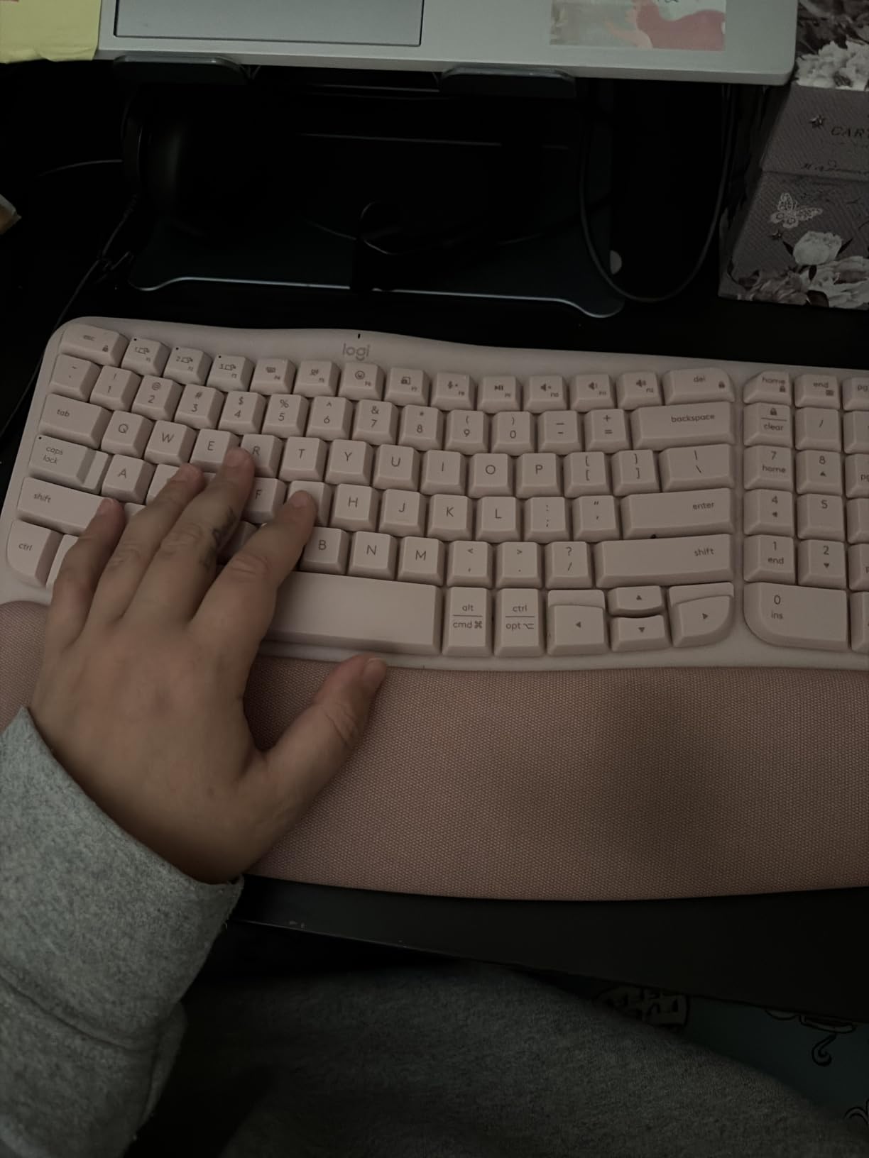 Logitech Wave Keys Wireless Ergonomic Keyboard with Cushioned Palm Rest - Sand | Cushioned palm rest, comfortable natural typing, Easy-Switch, Logi Bolt receiver included, for Multi-OS, Windows/Mac customer photo 2
