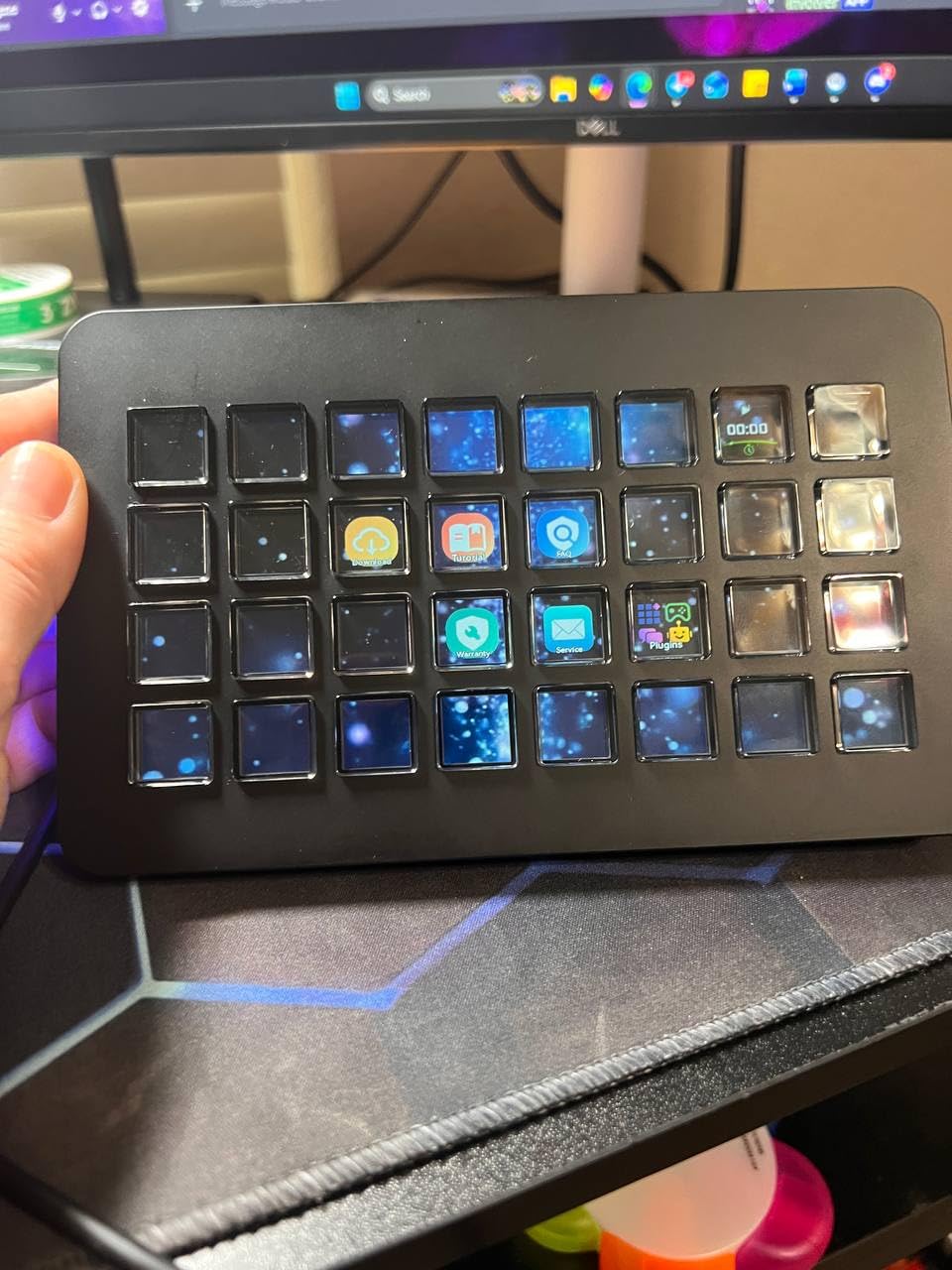 TreasLin/VSDinside XL Streaming Deck & Macro Keypad - 32 Customizable Keys with Scroll Wheels + RGB Light, Programmable Shortcut Keyboard for Gamers Creators Work on OBS Twitch Zoom Teams PS Excel customer photo 2