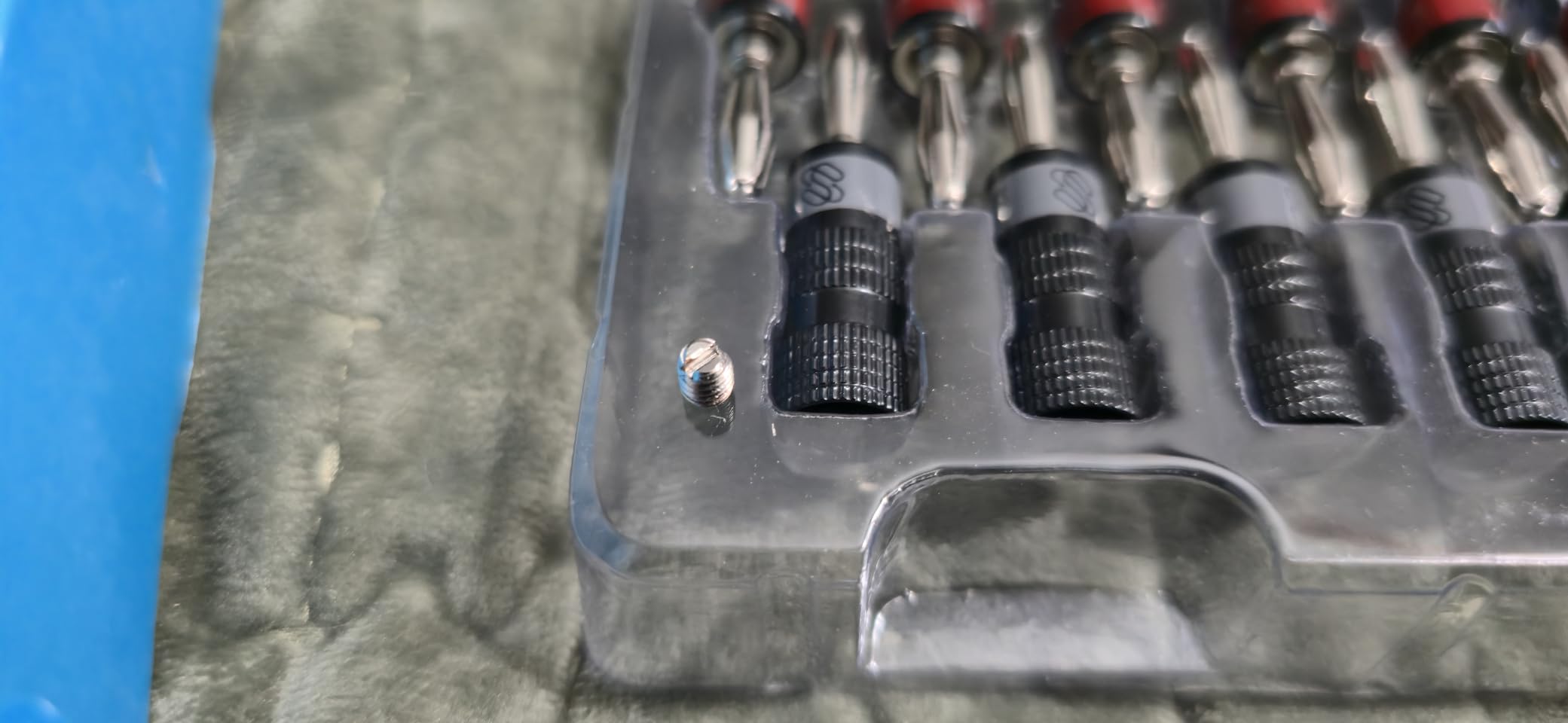 Silverback Pro Banana Plugs, 14 Pairs, Soldered + Screw Lock | Nickel Plated, Wear and Corrosion Resistant Speaker Wire Connectors customer photo 1