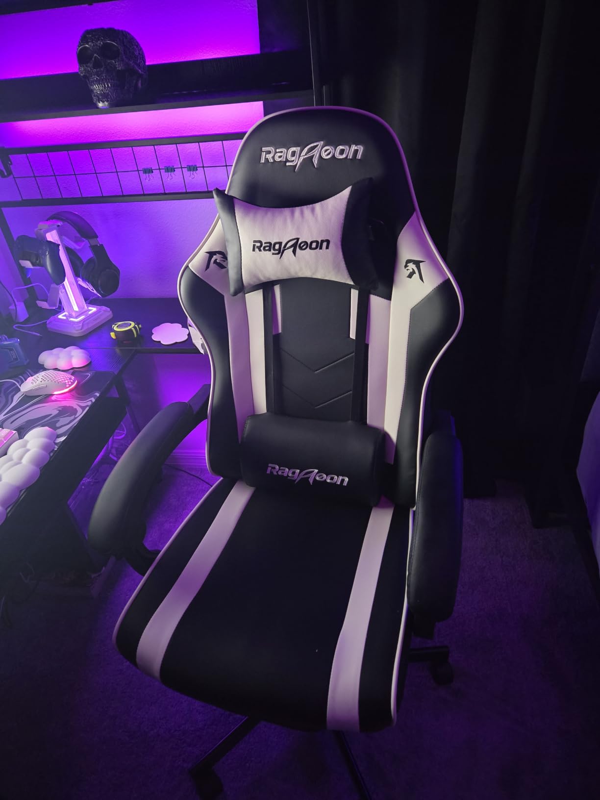 JECQCUPG Gaming Chair for Adults Gamer Game Ergonomic PC Chair, 7-Point Support | Pocket Springs & Foam, 51cm Wide Seat, Sync Armrests, 90-135 Degree Backrest, PU Leather, Black and White, 400lbs Load customer photo 1