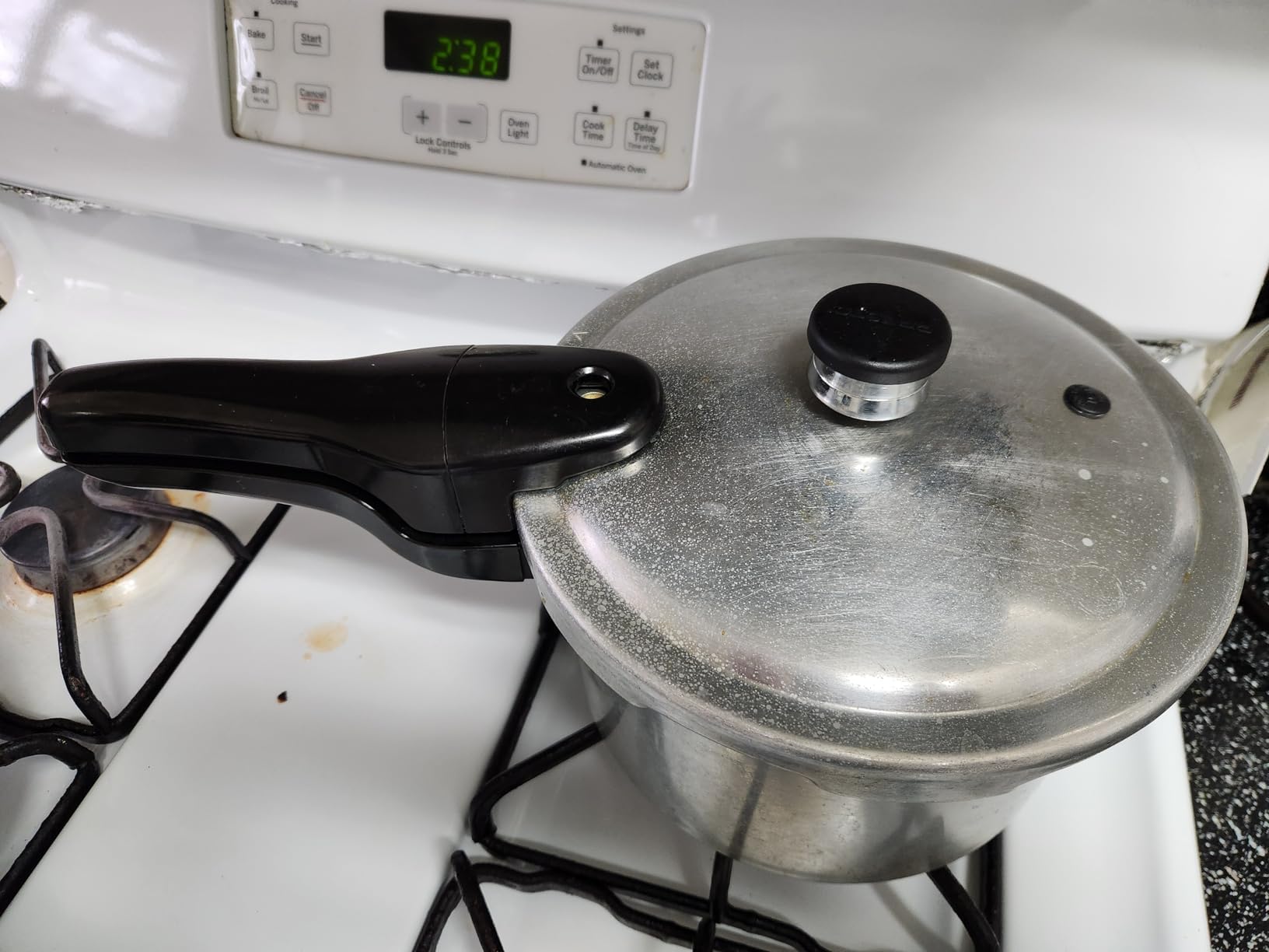 Presto 01264 6-Quart Aluminum Pressure Cooker customer photo 2