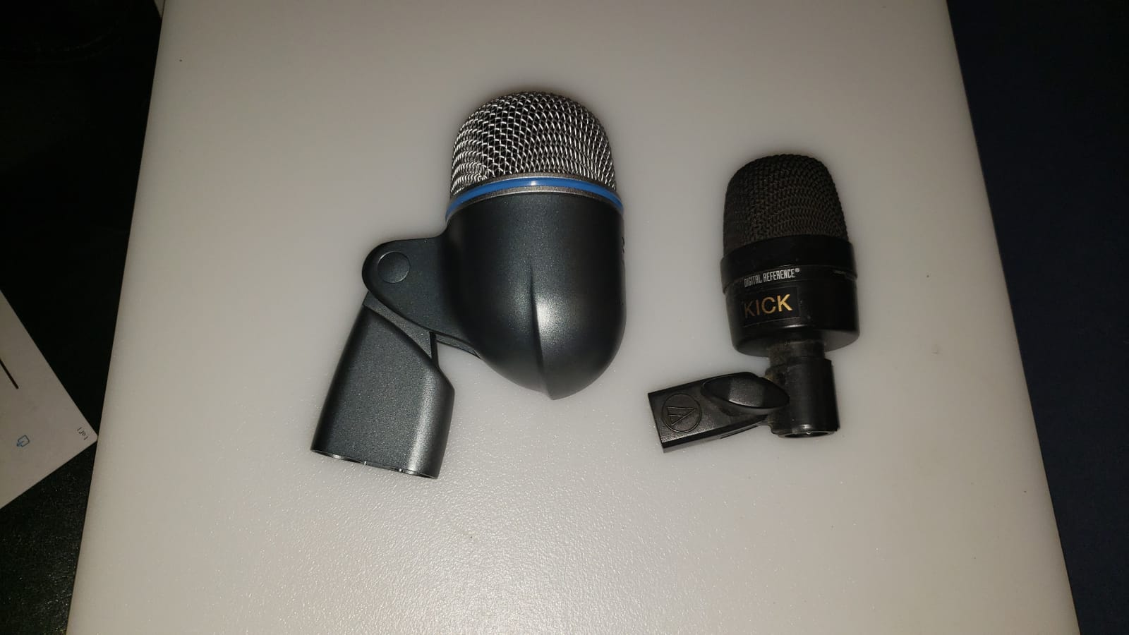 Shure BETA 52A Kick Drum Microphone - Supercardioid Dynamic Mic with High Output Neodymium Element, Locking Stand Adapter, Durabl Steel Mesh Grille and Shock Mount customer photo 2