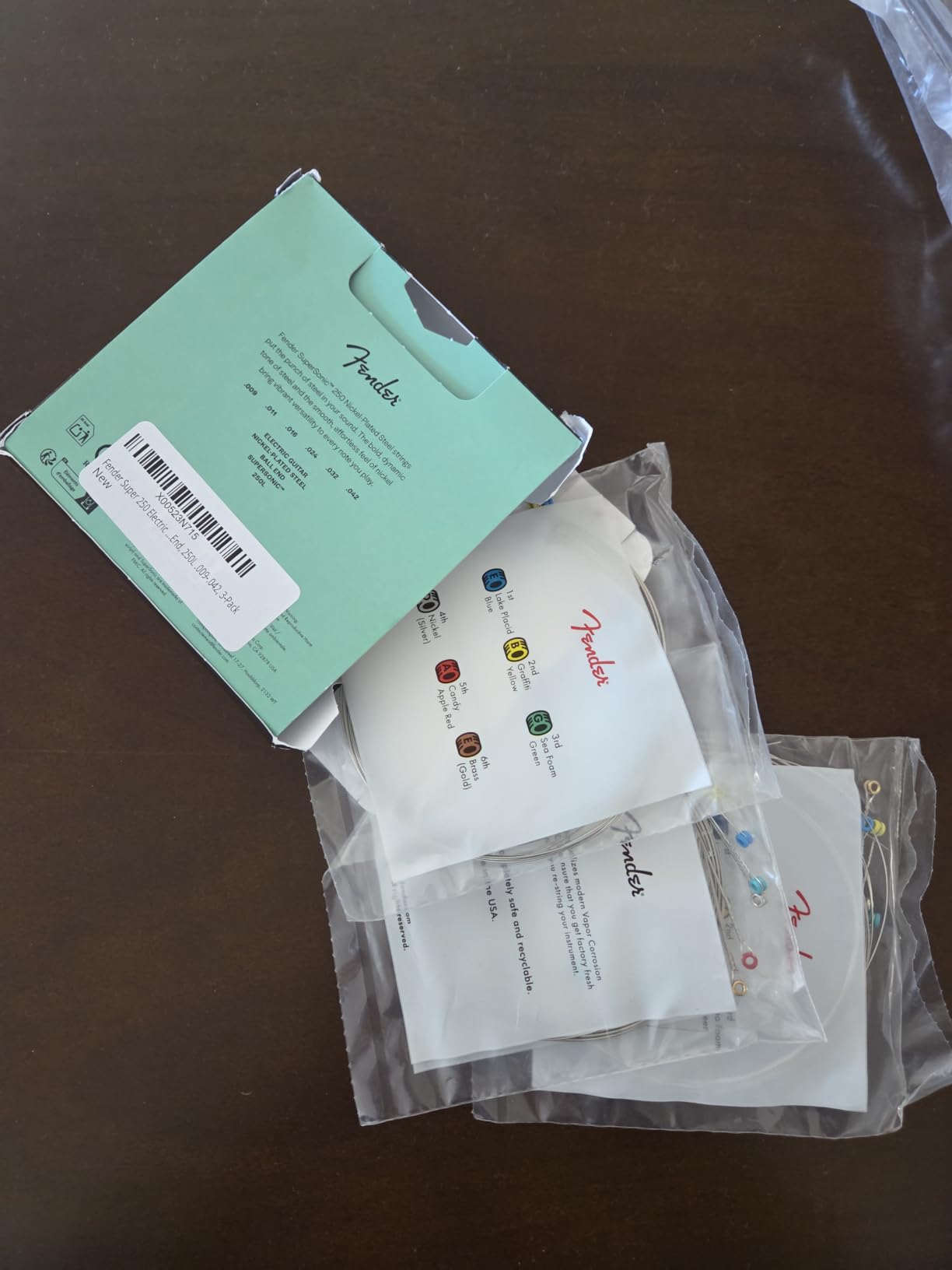 Fender Super 250 Electric Guitar Strings, Nickel Plated Steel, Ball End, 250L .009-.042 customer photo 2