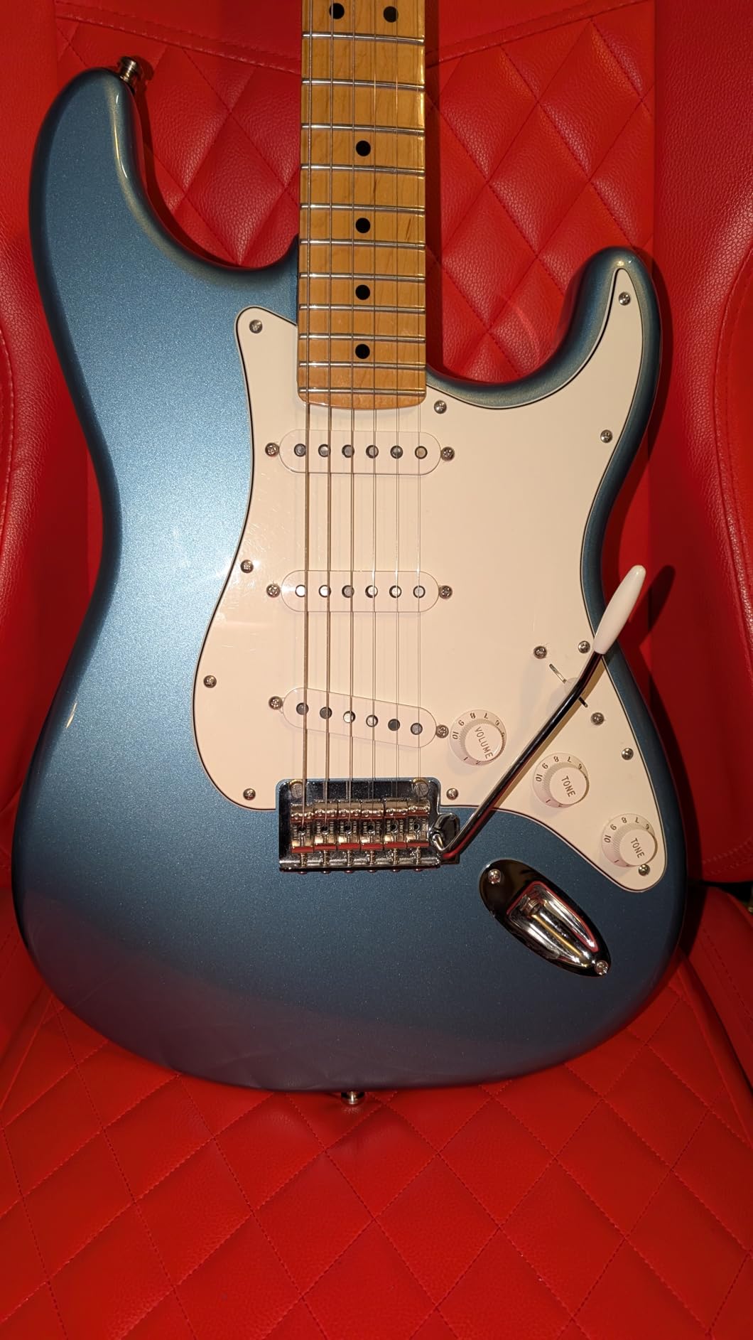 Fender Super 250 Electric Guitar Strings, Nickel Plated Steel, Ball End, 250R .010-.046 customer photo 2