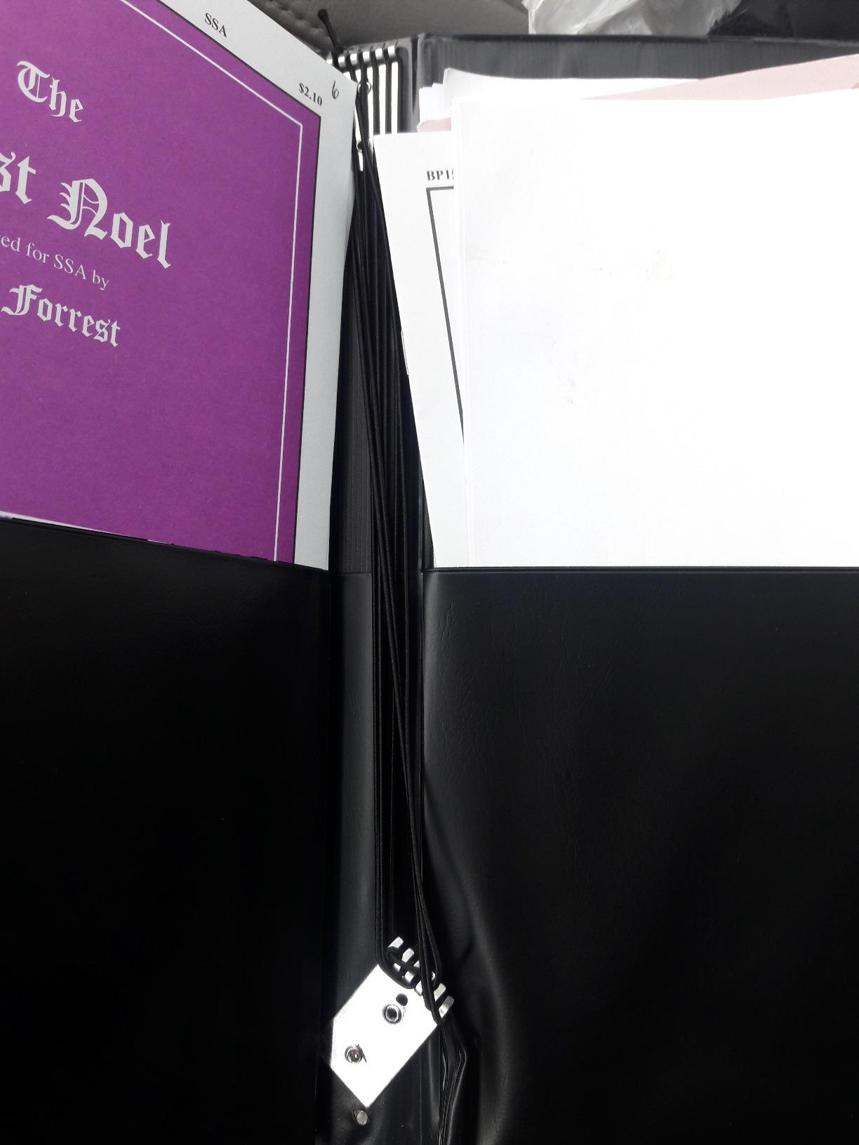 Manhasset 1600 Choral Sheet Music Folder - Black | Elastic Hand Strap & 7 Elastic Stays, Holds 8.5