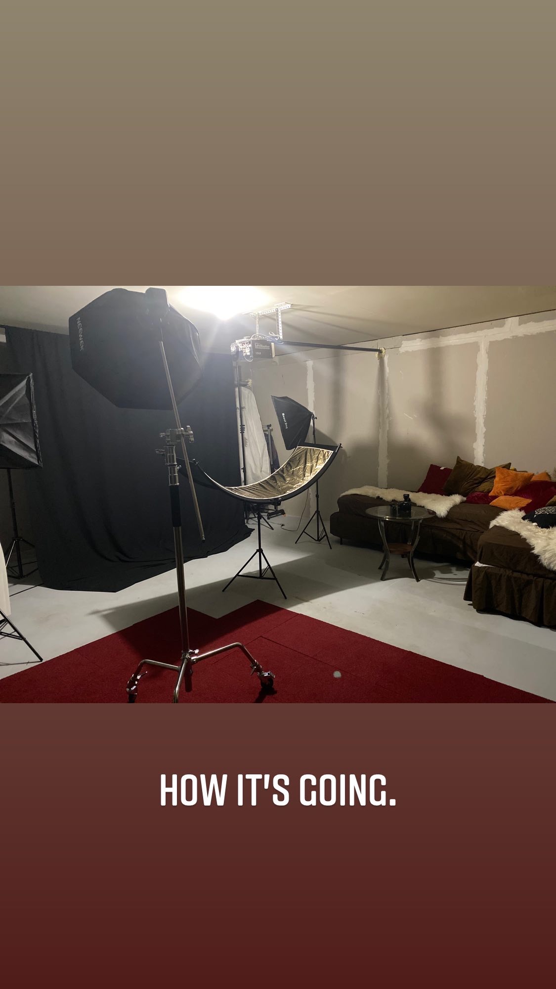 Flashpoint 10' C Light Stand on Turtle Base Kit with Two Tier Spring Loaded Riser Column, 3' GOBO Heads, Baby Pin and 40' Grip Arm, Chrome customer photo 1
