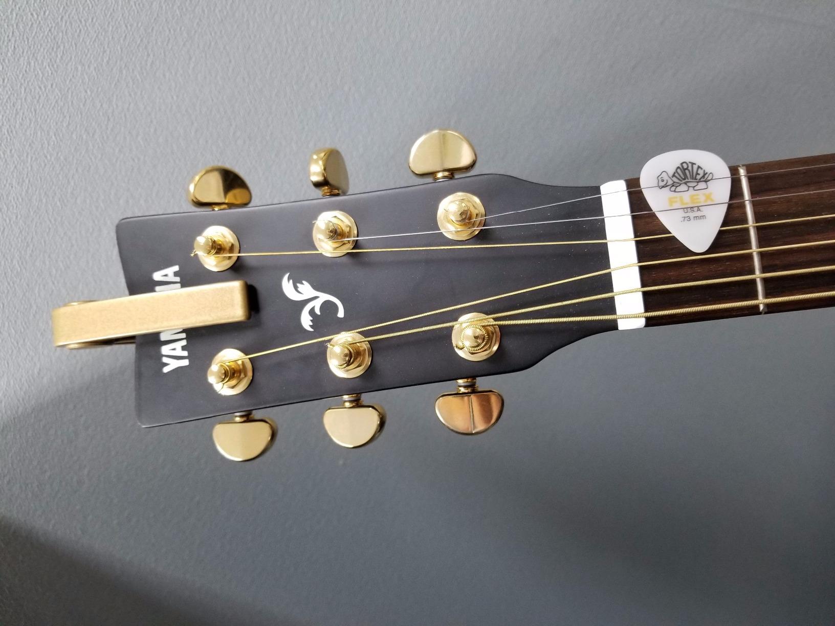 Jim Dunlop Trigger® Capo Acoustic Curved - Black customer photo 2