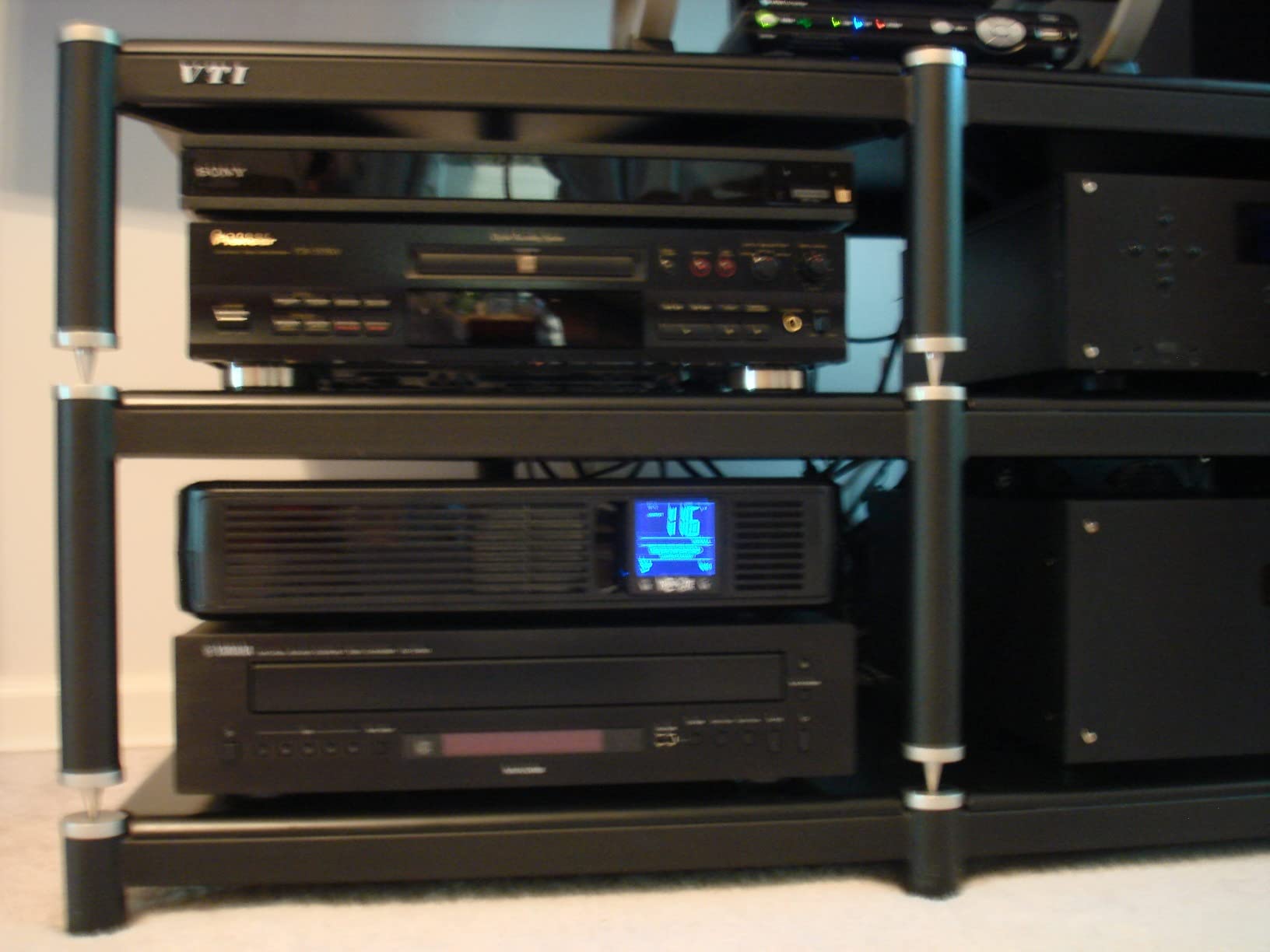 Eaton Tripp Lite SMART1500LCD 1500VA Rack Mount UPS 900W Battery Backup customer photo 2