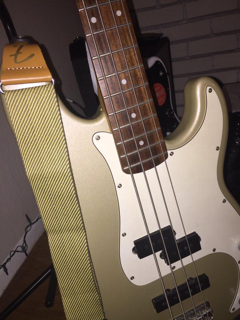 Fender Vintage Tweed Guitar Strap, 2in | Guitar support and instrument security with 44-49.5 inch adjustable length and tweed material customer photo 1