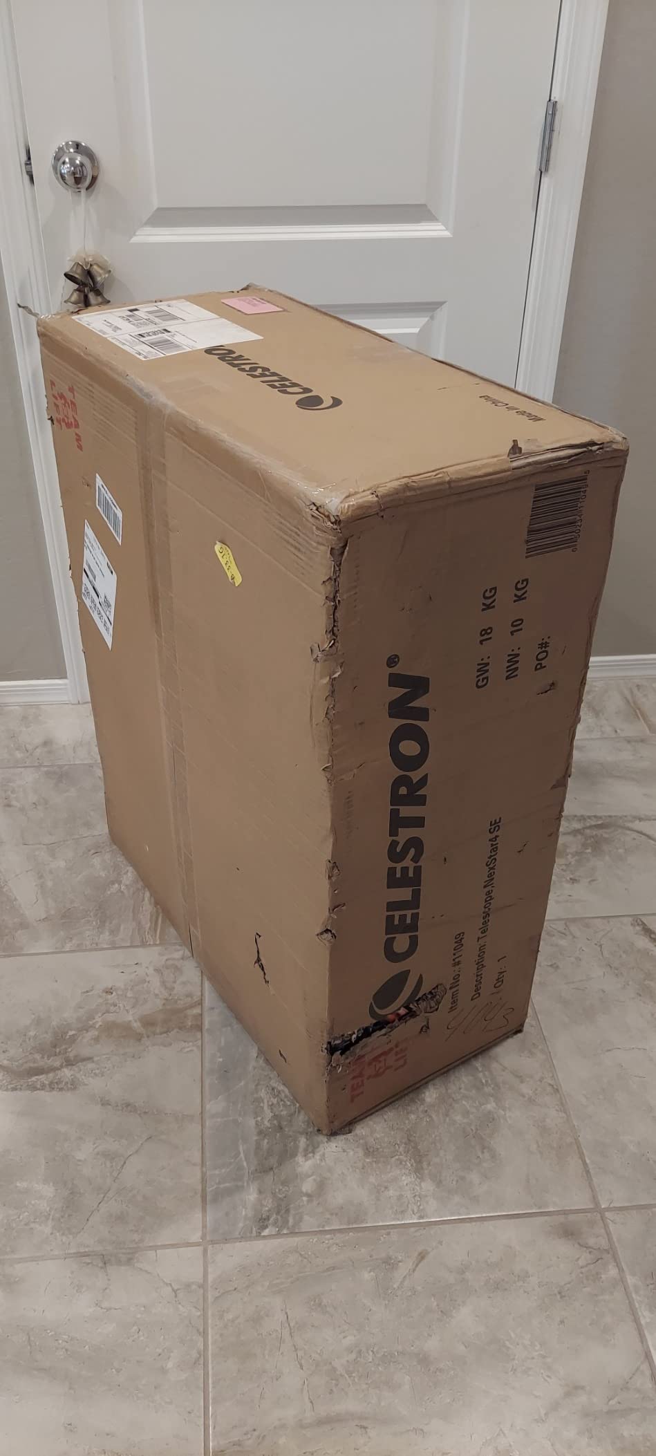 Celestron NexStar 4SE Maksutov-Cassegrain GoTo Telescope | Fully Automated GoTo Mount with SkyAlign, Compact Maksutov Optics, Great for Moon & Planet Viewing, Ultra-Portable Design customer photo 1