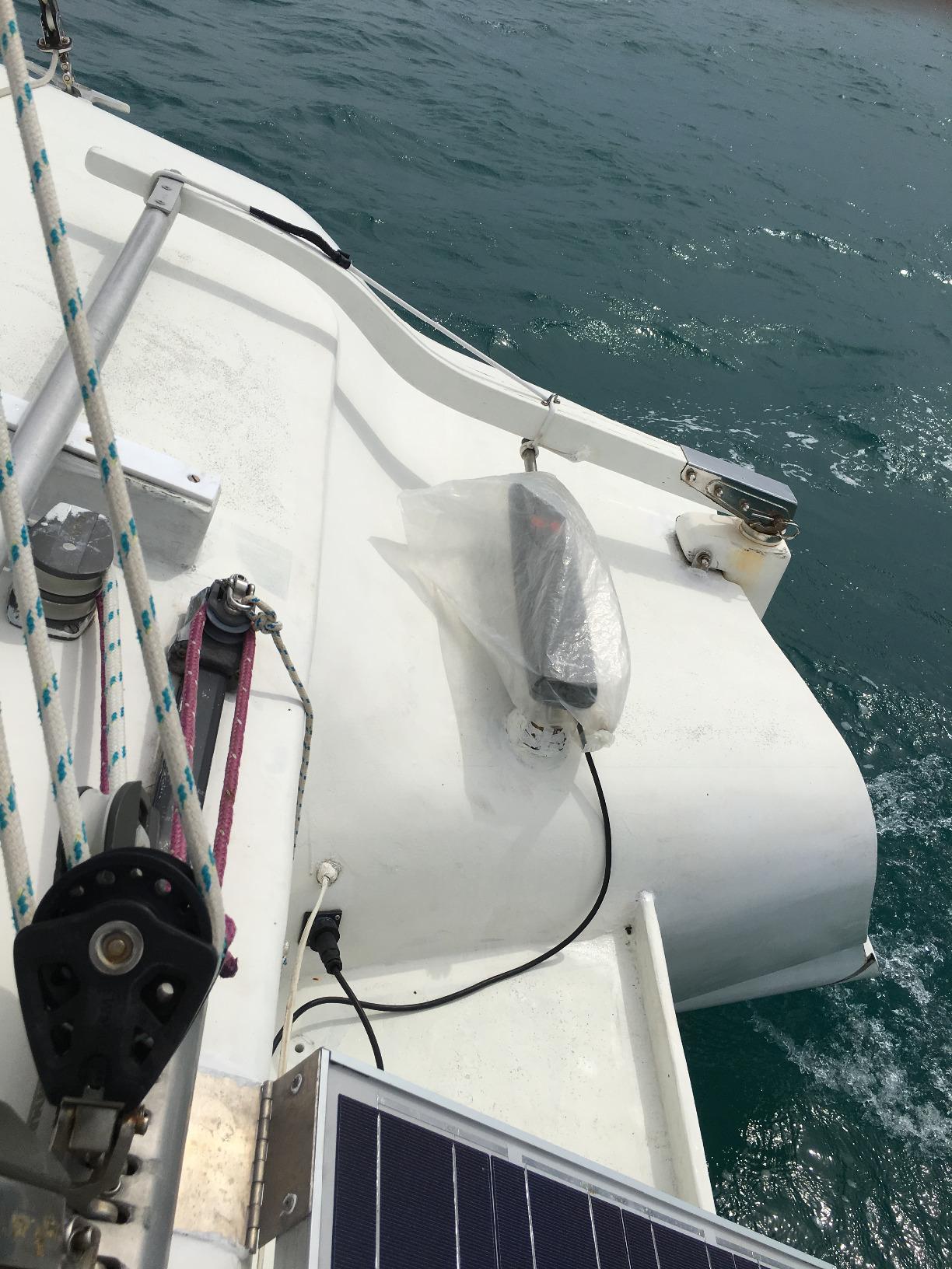Raymarine St2000+ 5-Ton Tiller Pilot, Gray customer photo 2
