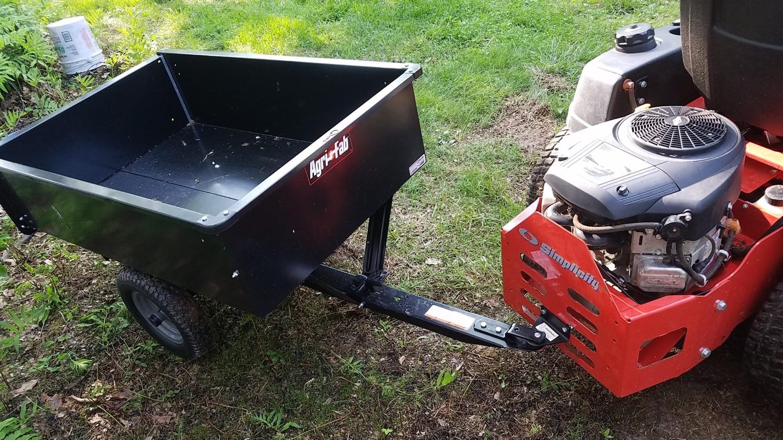 Agri-Fab Steel Utility Lawn and Garden Dump Cart for Riding Lawn Mowers, 750 lb Capacity with 12 Cu Ft Steel Bed and Pneumatic Tires customer photo 2