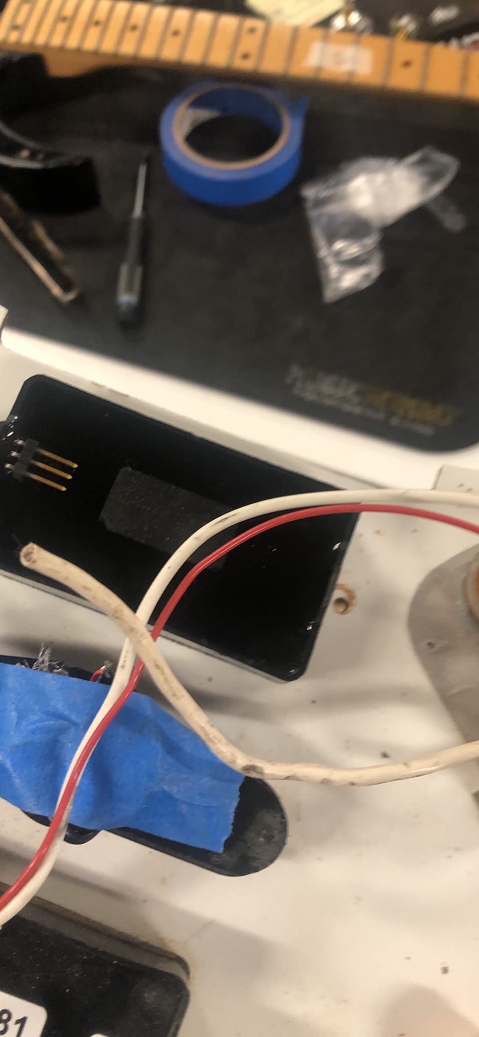 EMG 85 Active Guitar Humbucker Bridge/Neck Pickup, Black customer photo 2