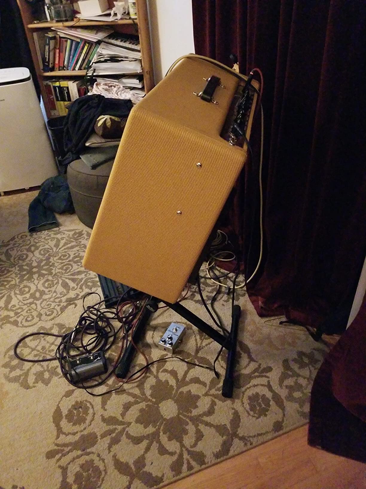 OnStage On-Stage RS7705 Adjustable Guitar Amplifier Stand customer photo 1
