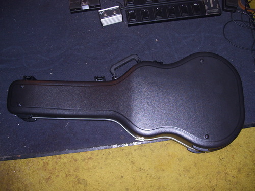 SKB 1SKB-000 Size Acoustic Shaped Hardshell - TSA Latch, Over-Molded Handle customer photo 2