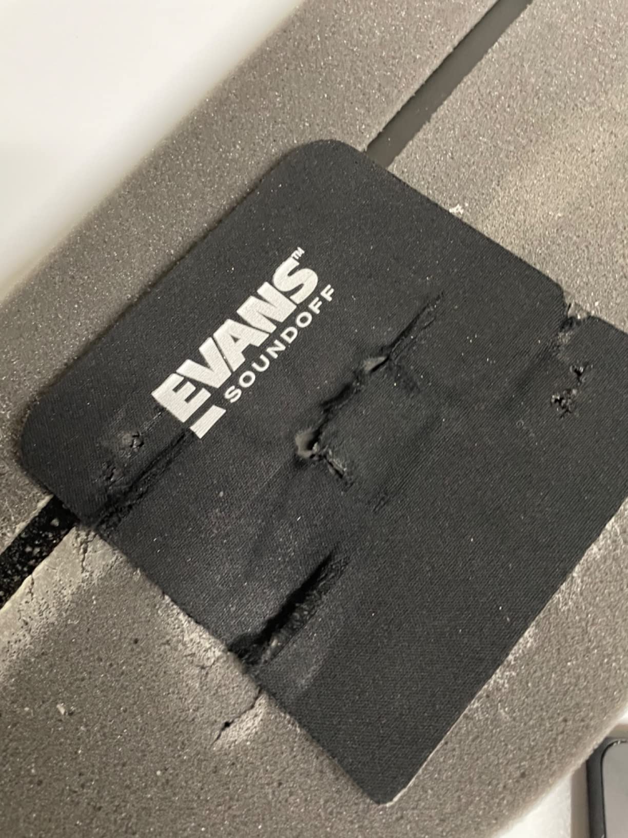 Evans Universal SoundOff Bass Mute | Evans SoundOff mutes reduce drum volume, preserve realistic feel, protect practice time and fit acoustic kits easily customer photo 2