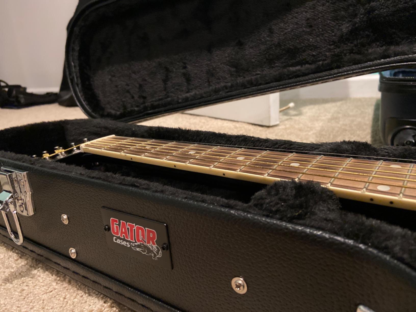 Gator Cases Traditional Series Hard-Shell Wood Case For 3/4 Sized Acoustic Guitars (GWE-ACOU-3/4) customer photo 1