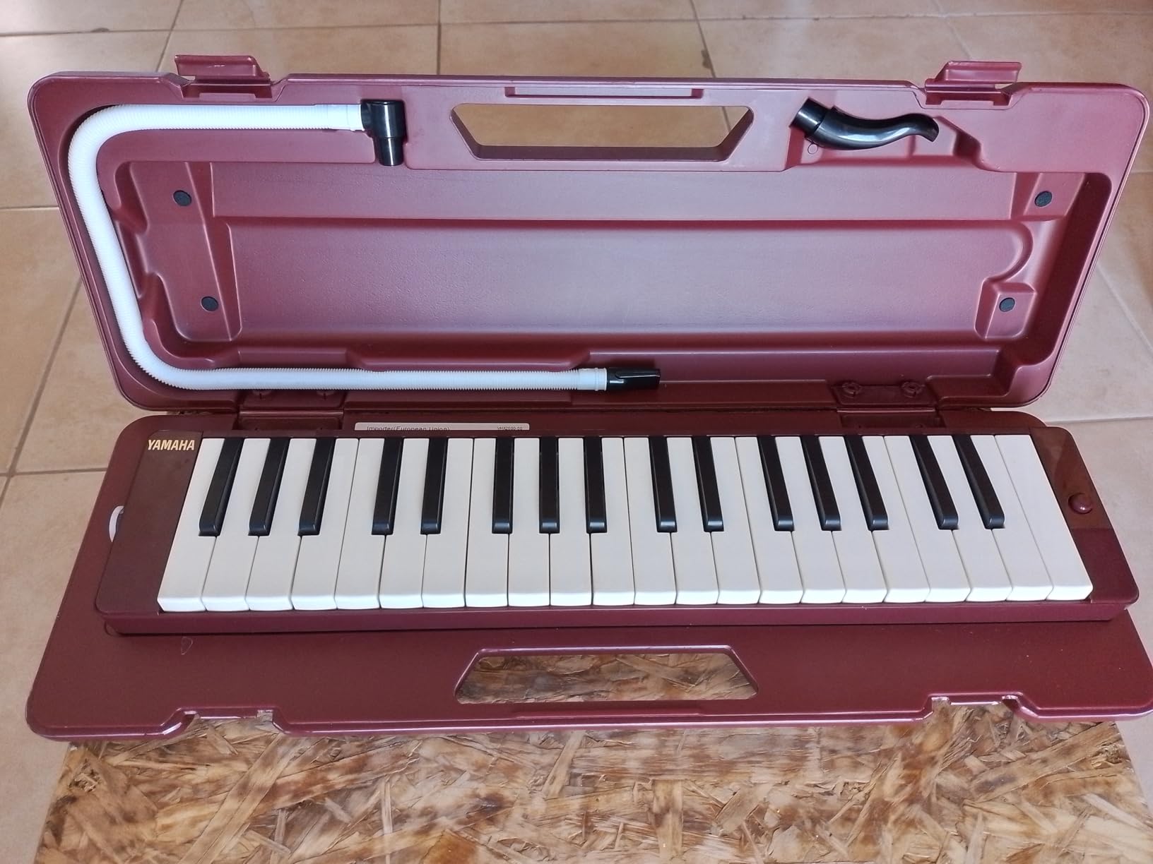 Yamaha Pianica, 37-note Melodica, Maroon (P37D) customer photo 1