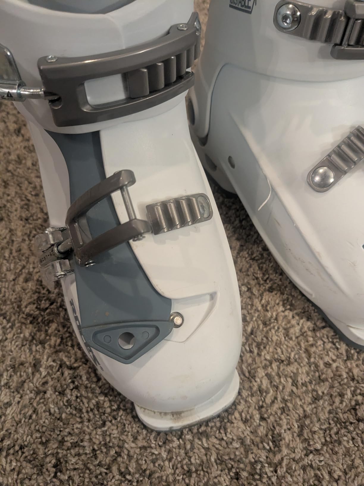 ROCES IDEA UP Adjustable Ski Boots for Kids - Youth & Toddler Ski Boots with Single Buckle - Expandable Downhill Ski Boots for Growing Feet - Girls & Boys Sizes customer photo 1