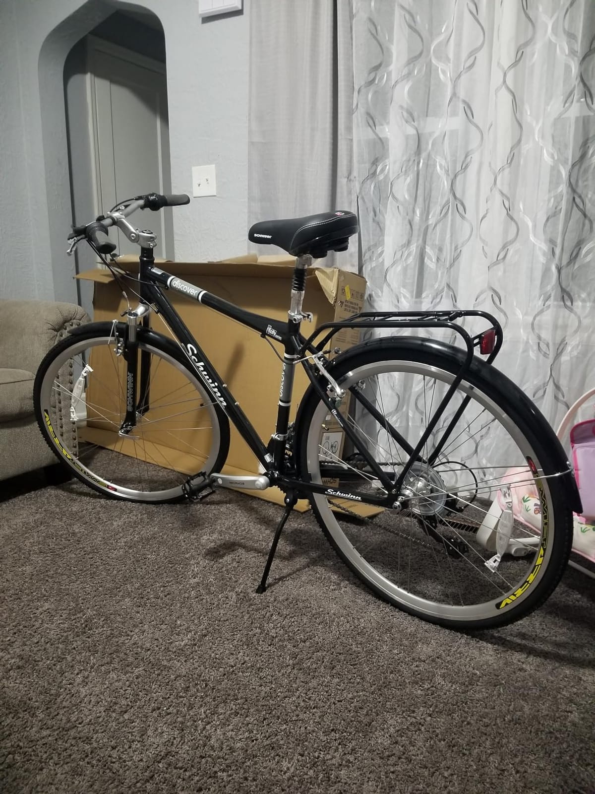Schwinn Discover Hybrid Bike customer photo 2